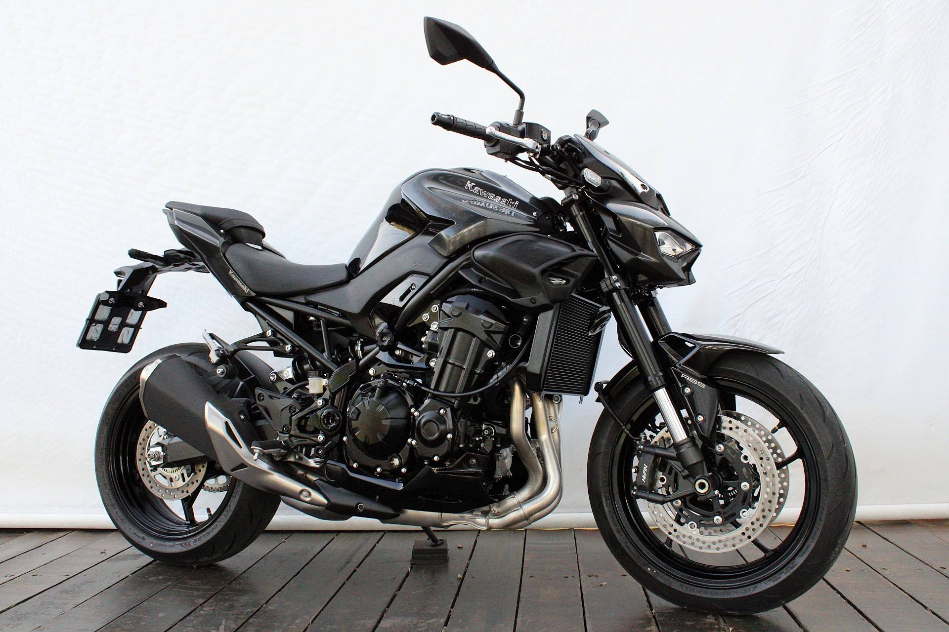 KAWASAKI Z900