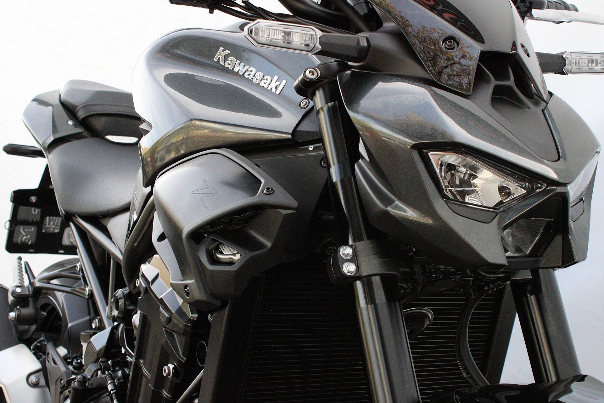 KAWASAKI Z900