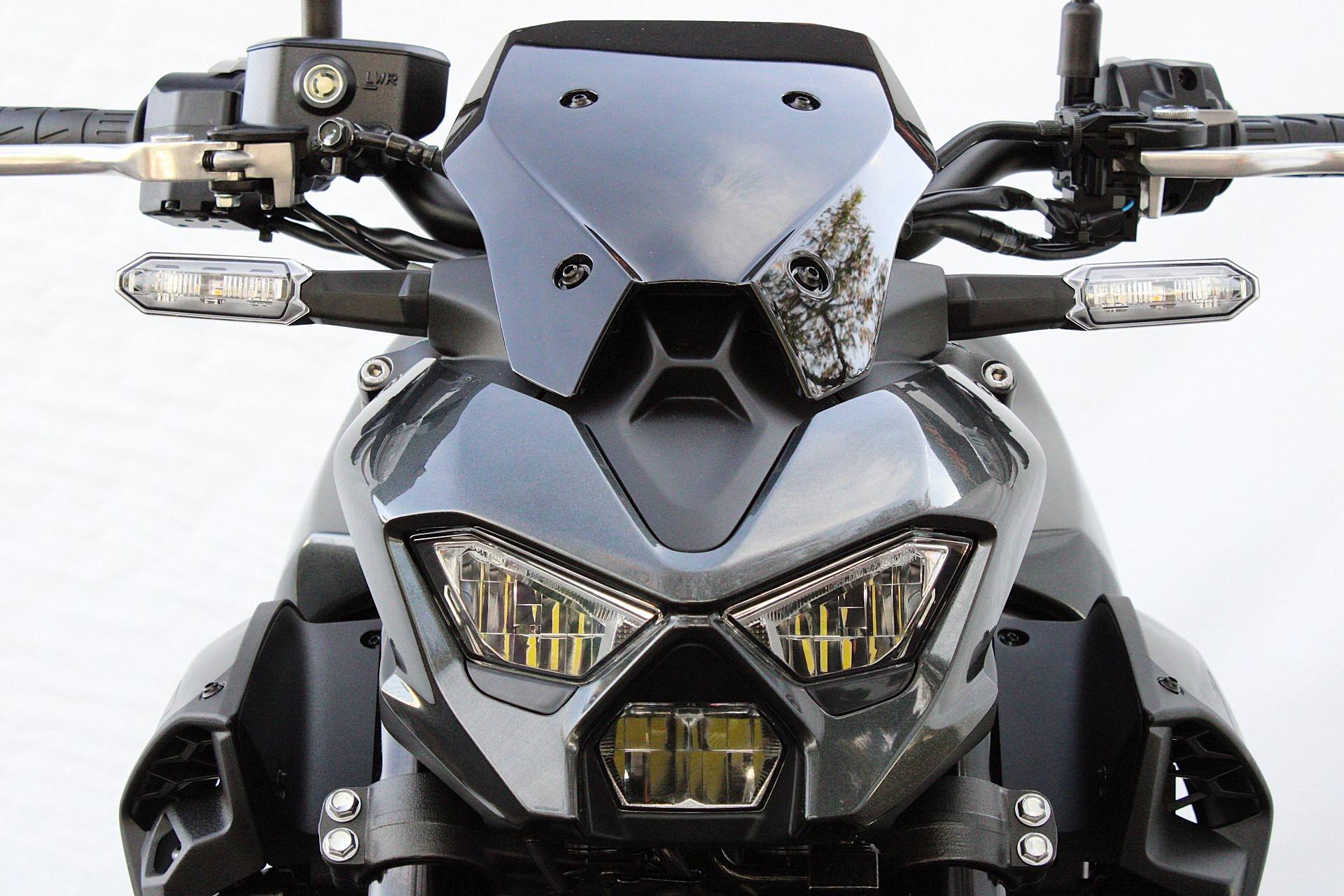 KAWASAKI Z900