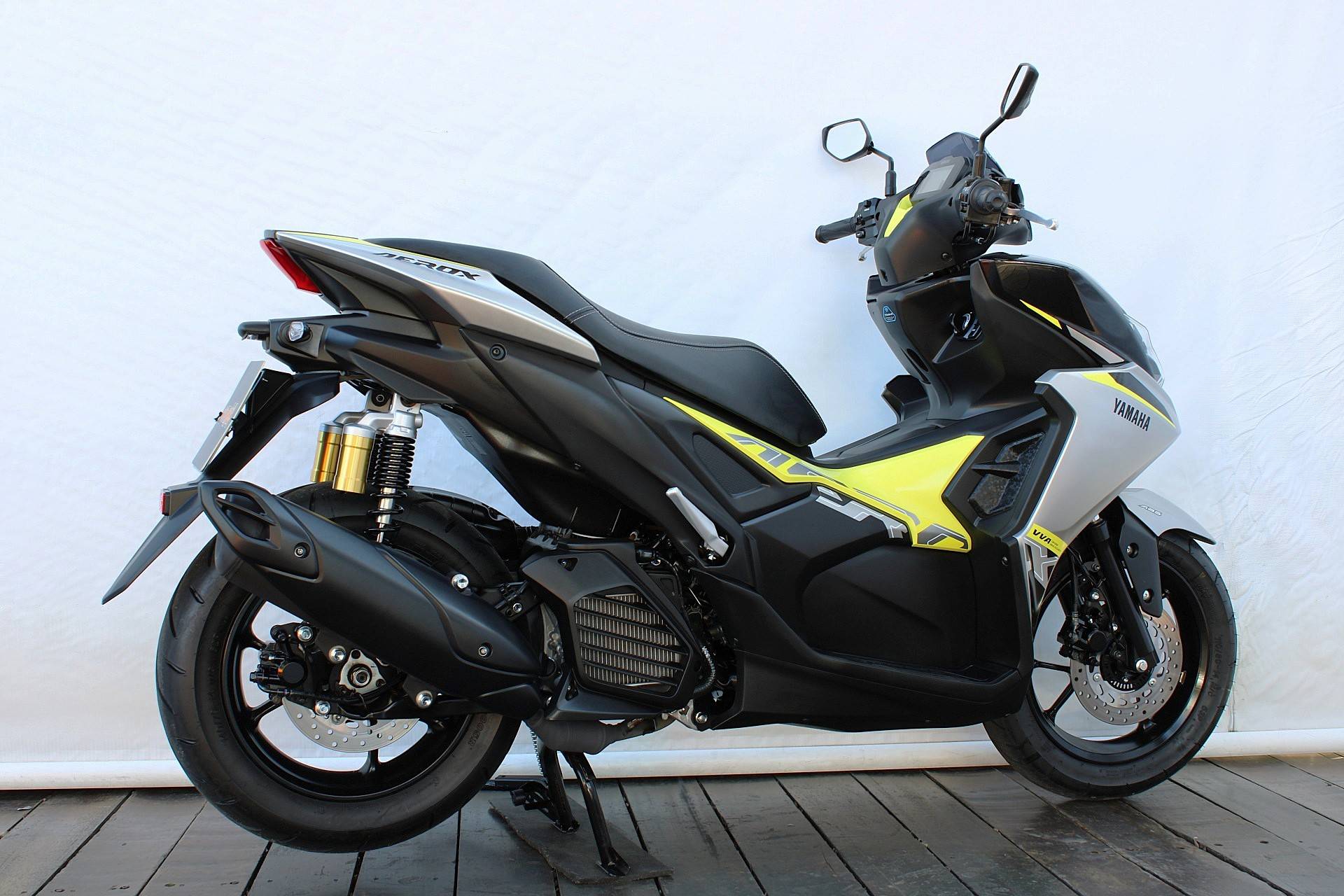 YAMAHA AEROX 160 ABS