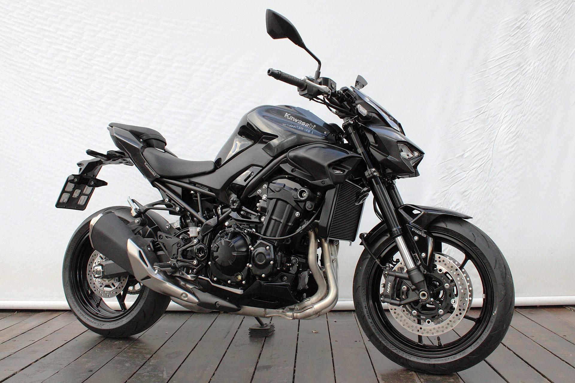 KAWASAKI Z900