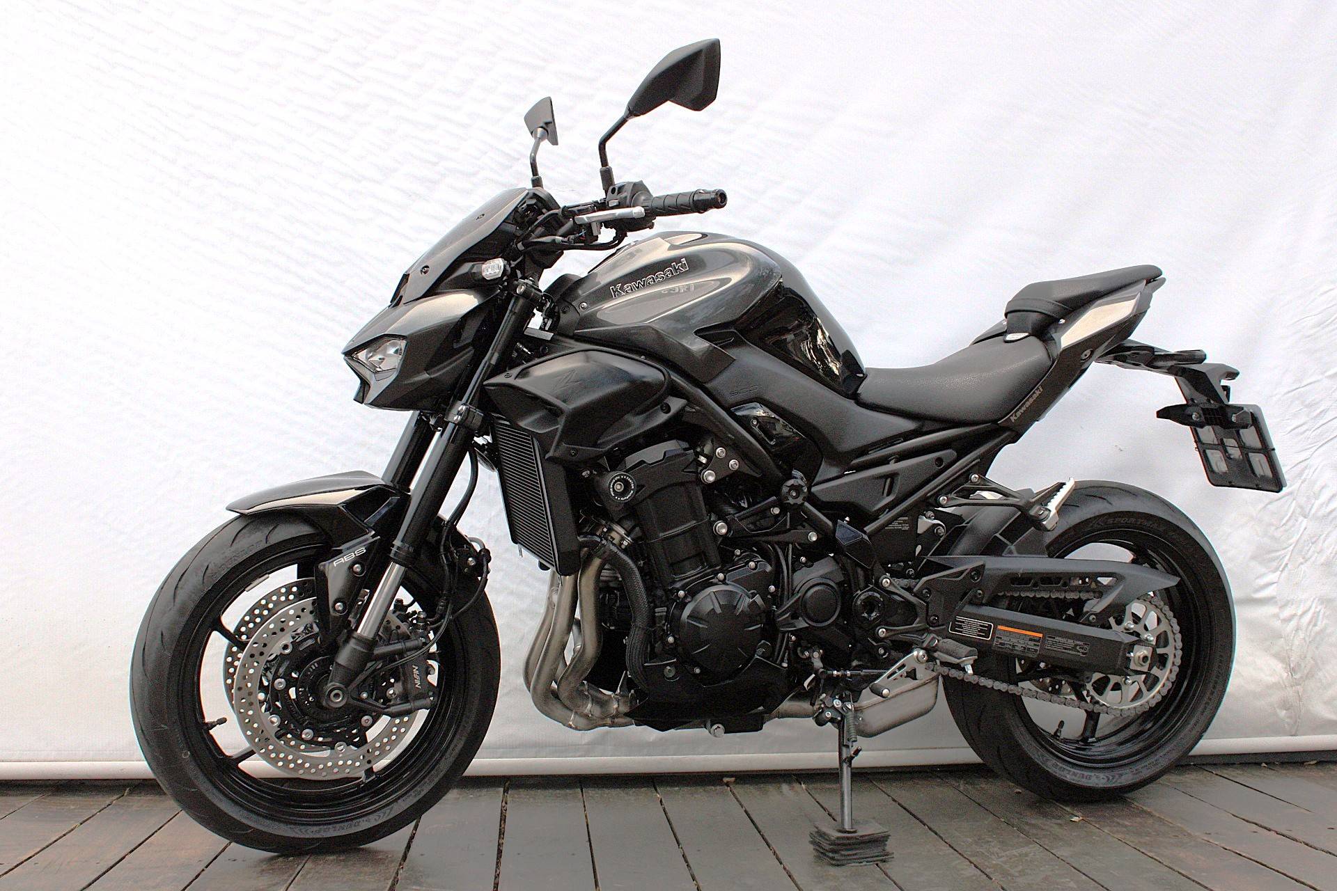 KAWASAKI Z900