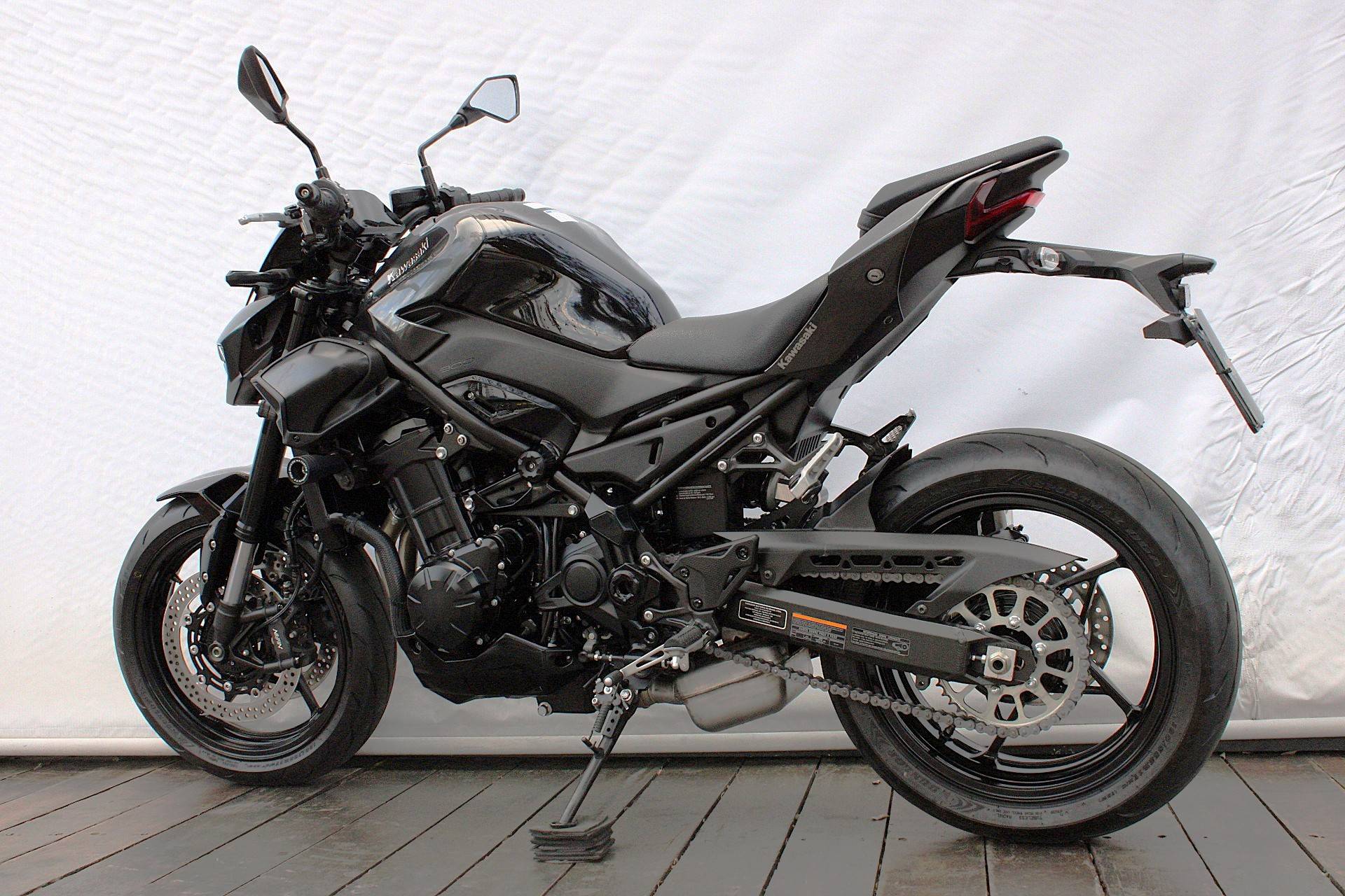 KAWASAKI Z900