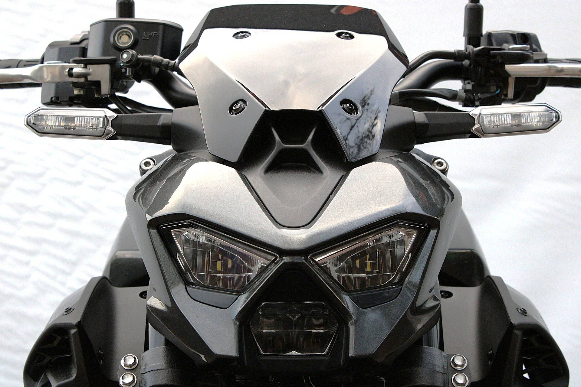 KAWASAKI Z900