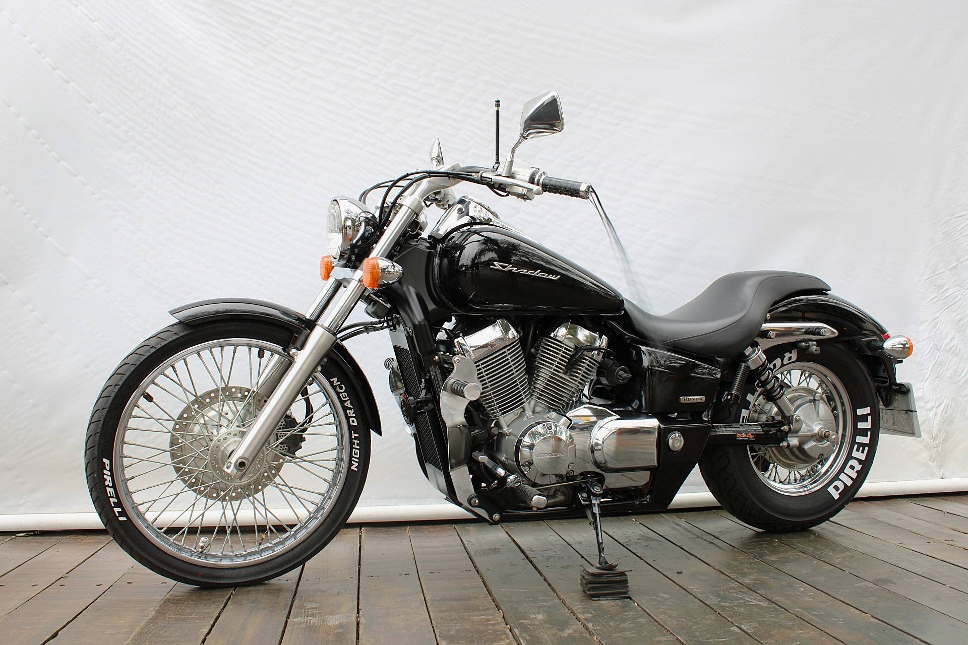 HONDA SHADOW 750