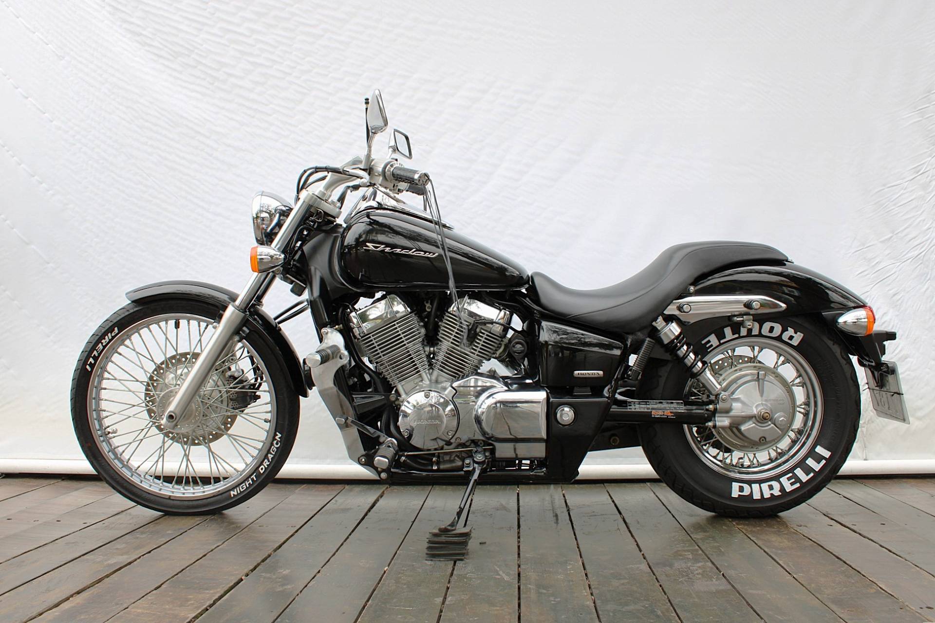 HONDA SHADOW 750