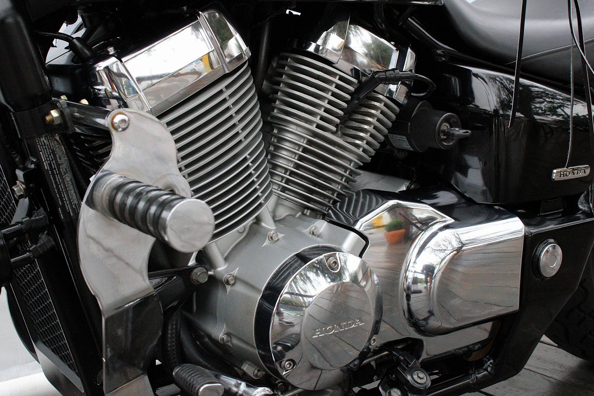 HONDA SHADOW 750