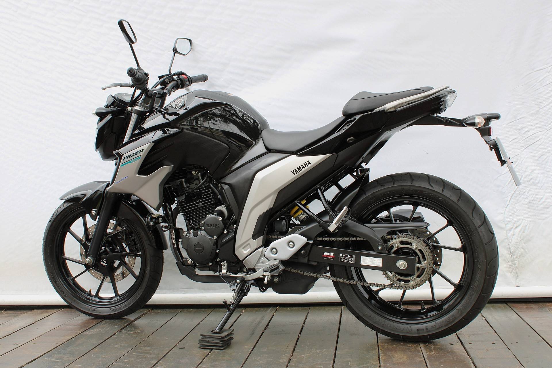 YAMAHA FZ25 FAZER ABS