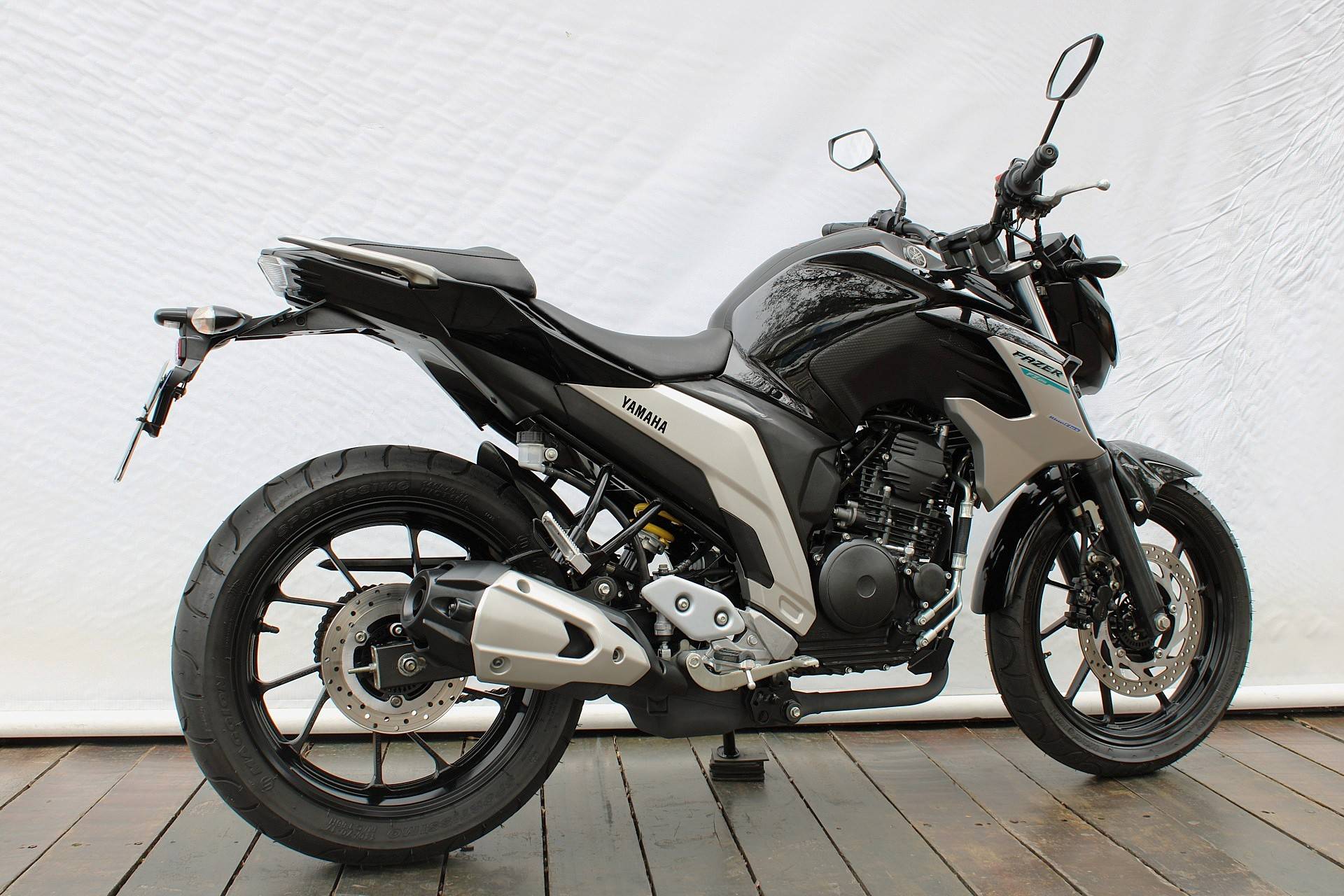 YAMAHA FZ25 FAZER ABS
