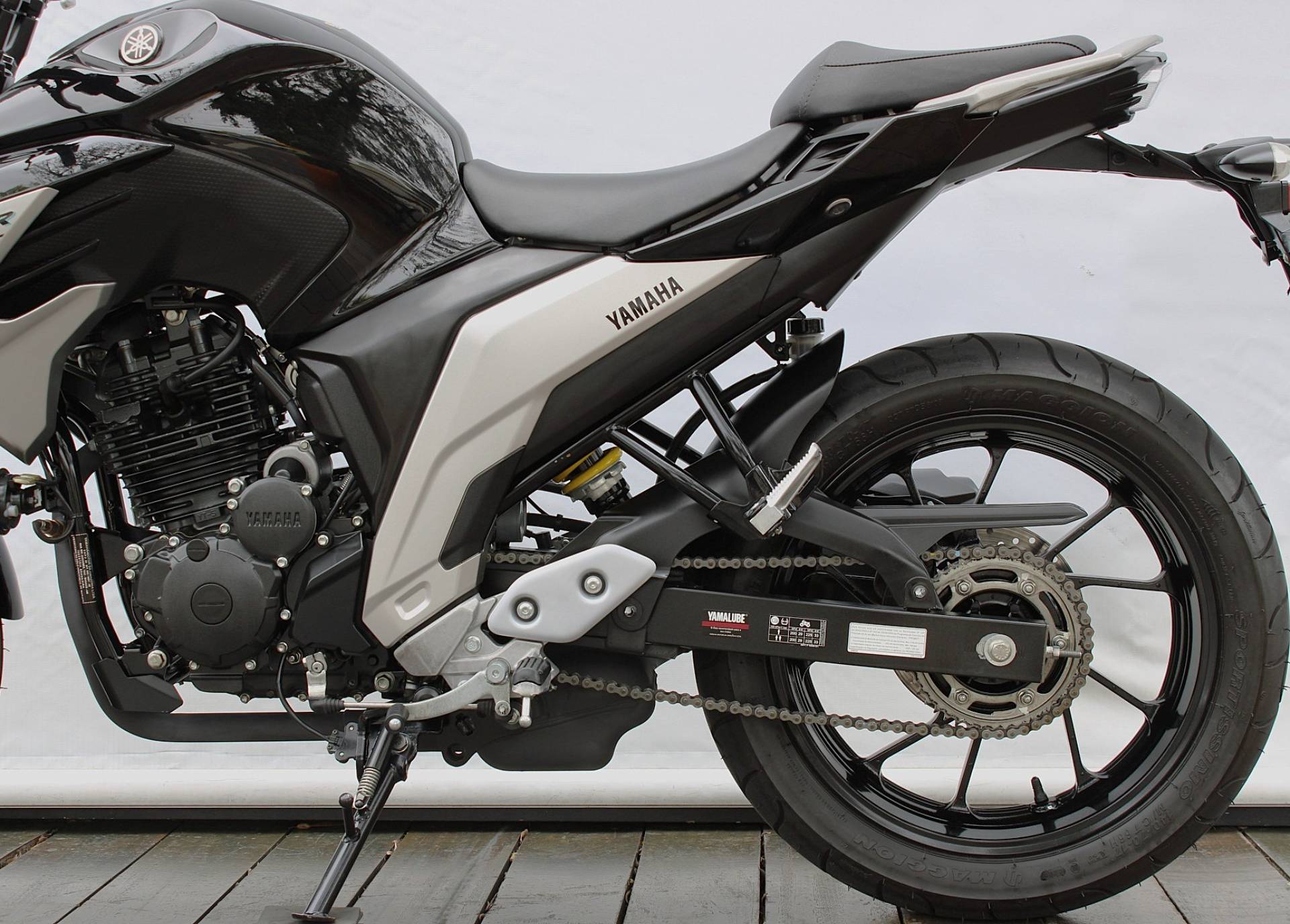 YAMAHA FZ25 FAZER ABS