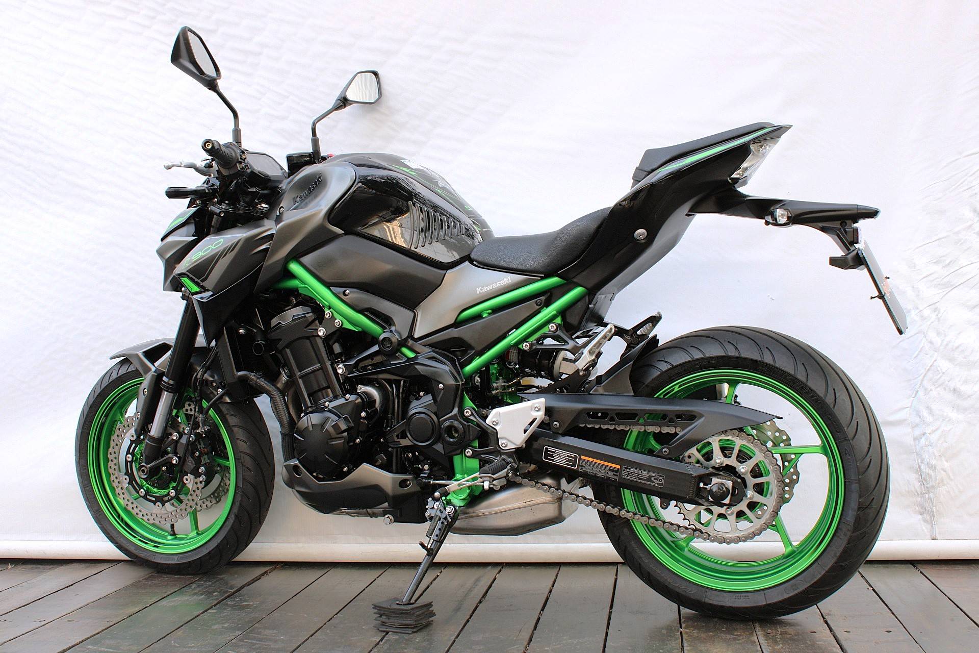 KAWASAKI Z900