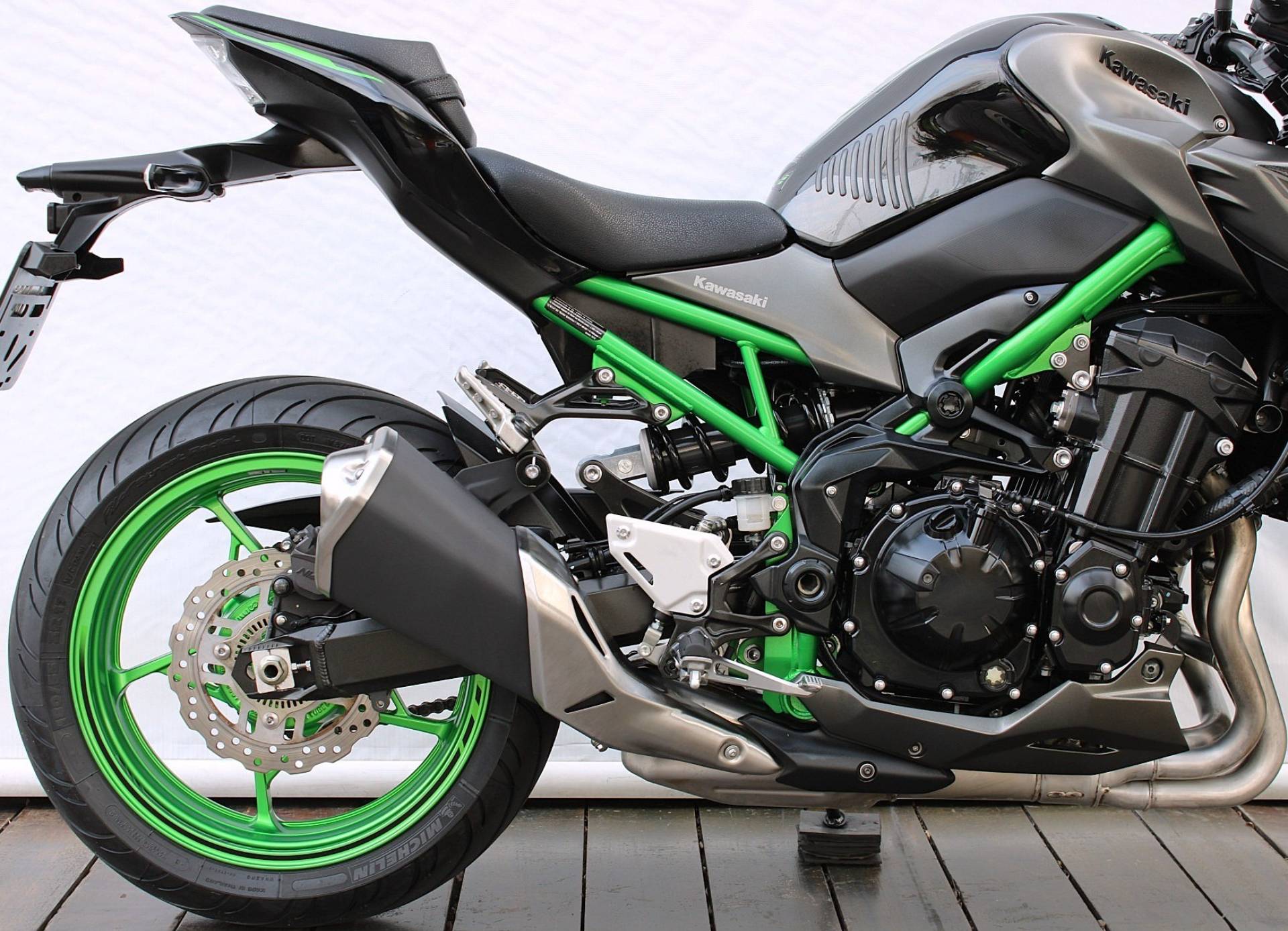KAWASAKI Z900