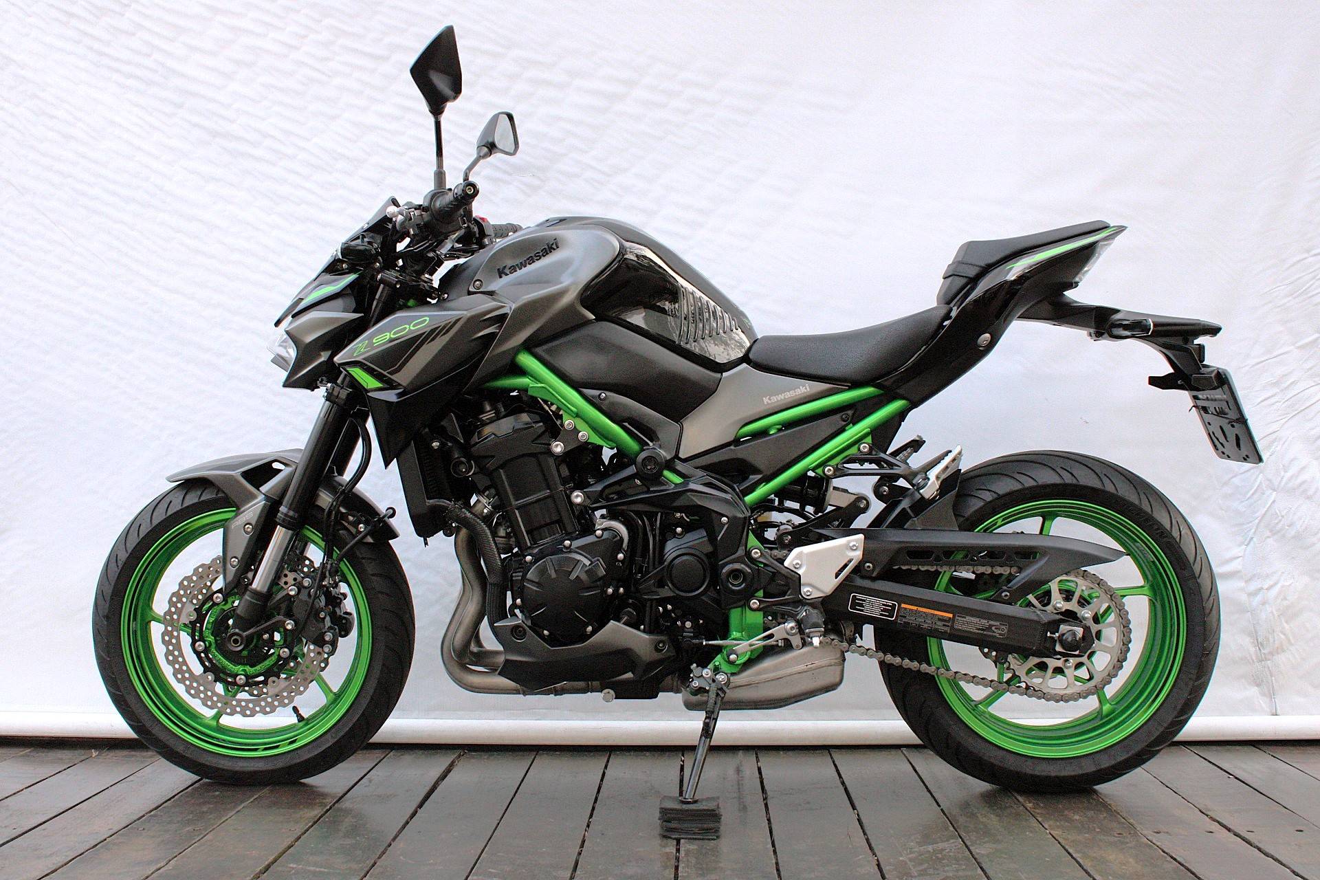 KAWASAKI Z900