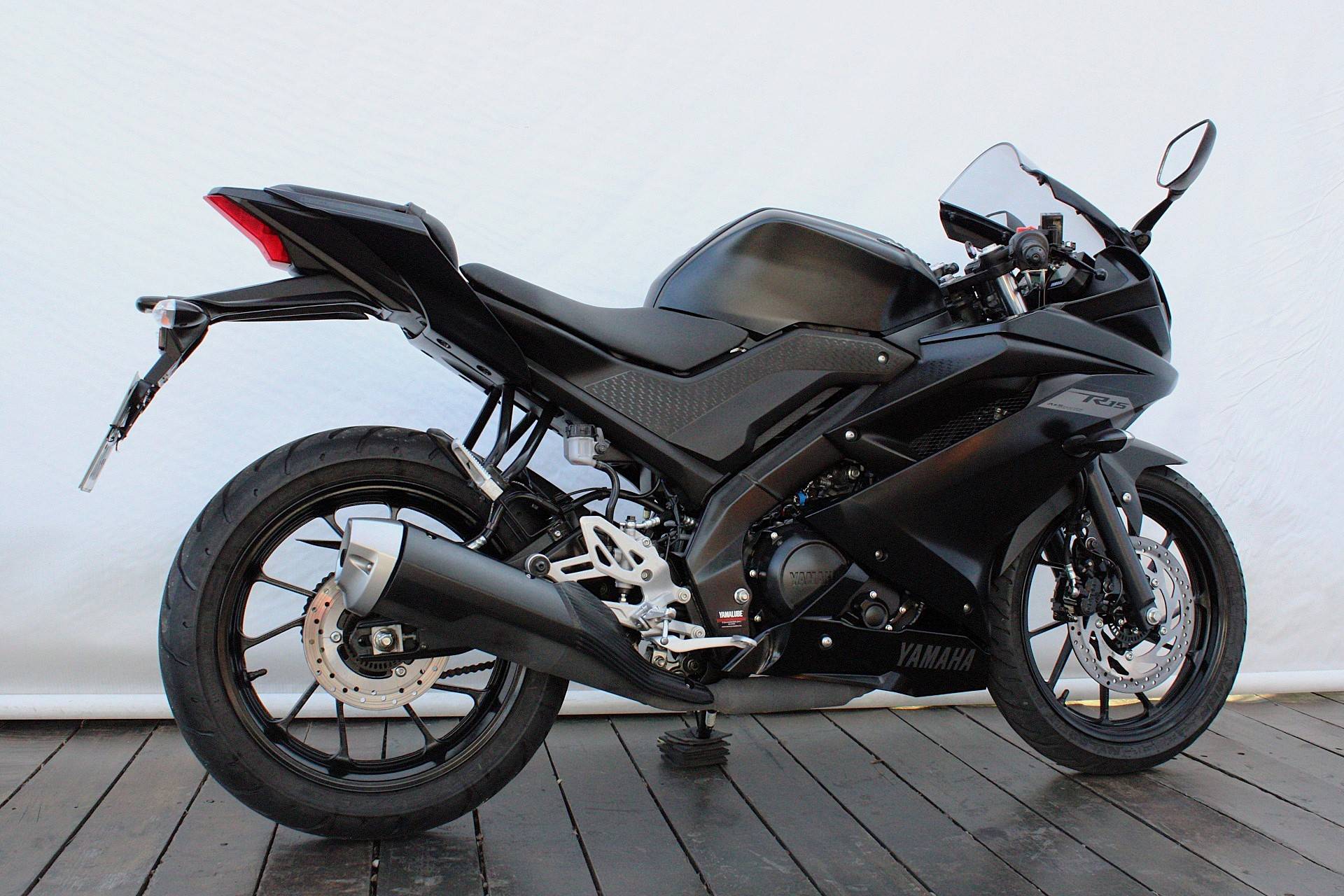 YAMAHA YZF R15