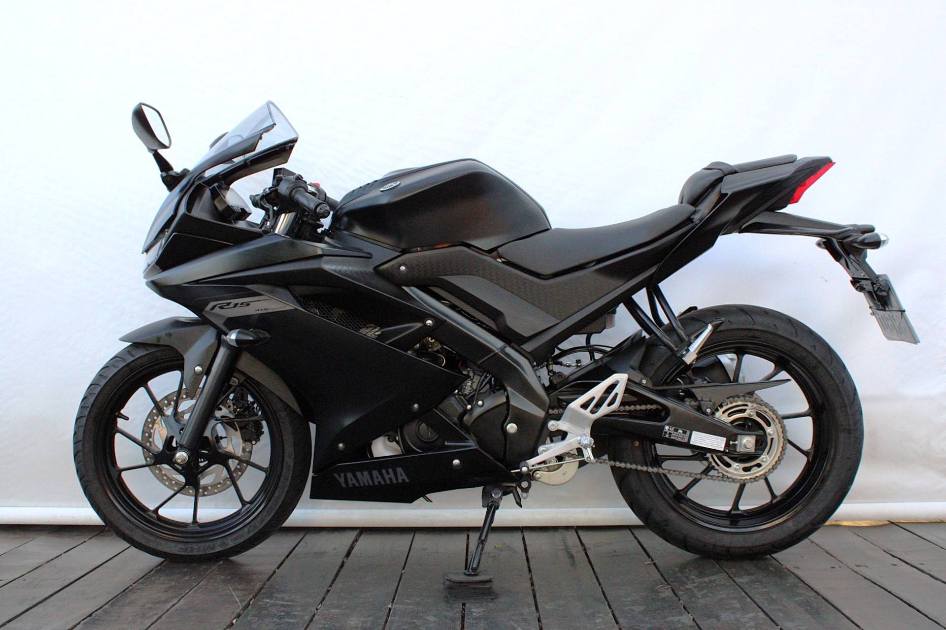 YAMAHA YZF R15