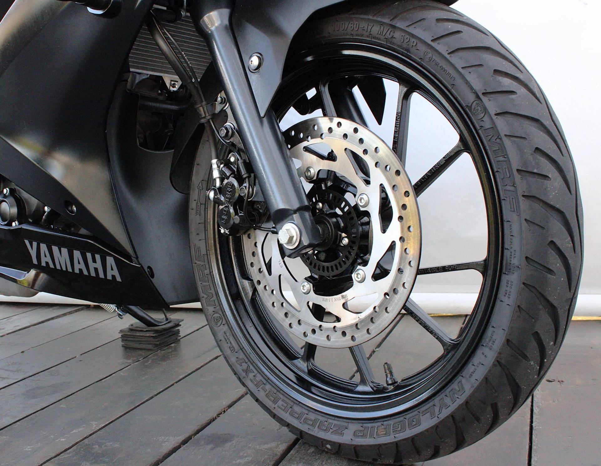 YAMAHA YZF R15