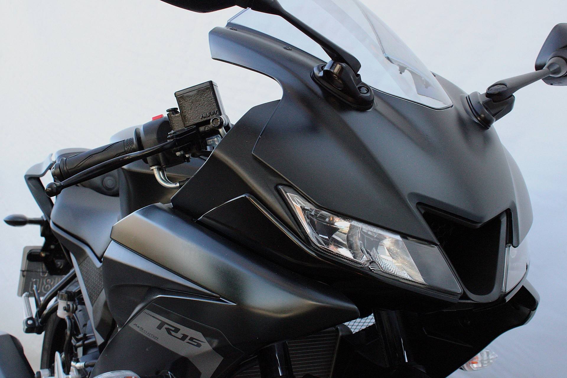 YAMAHA YZF R15
