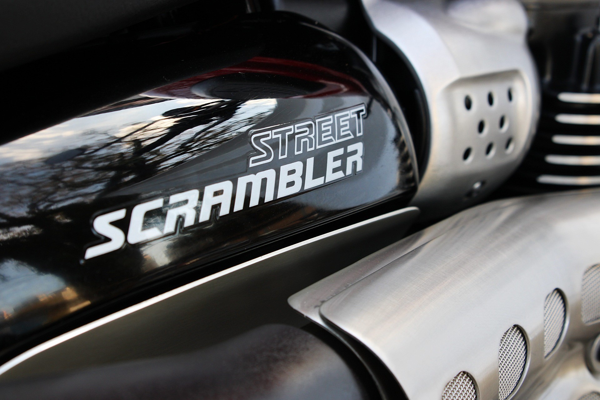 TRIUMPH STREET SCRAMBLER