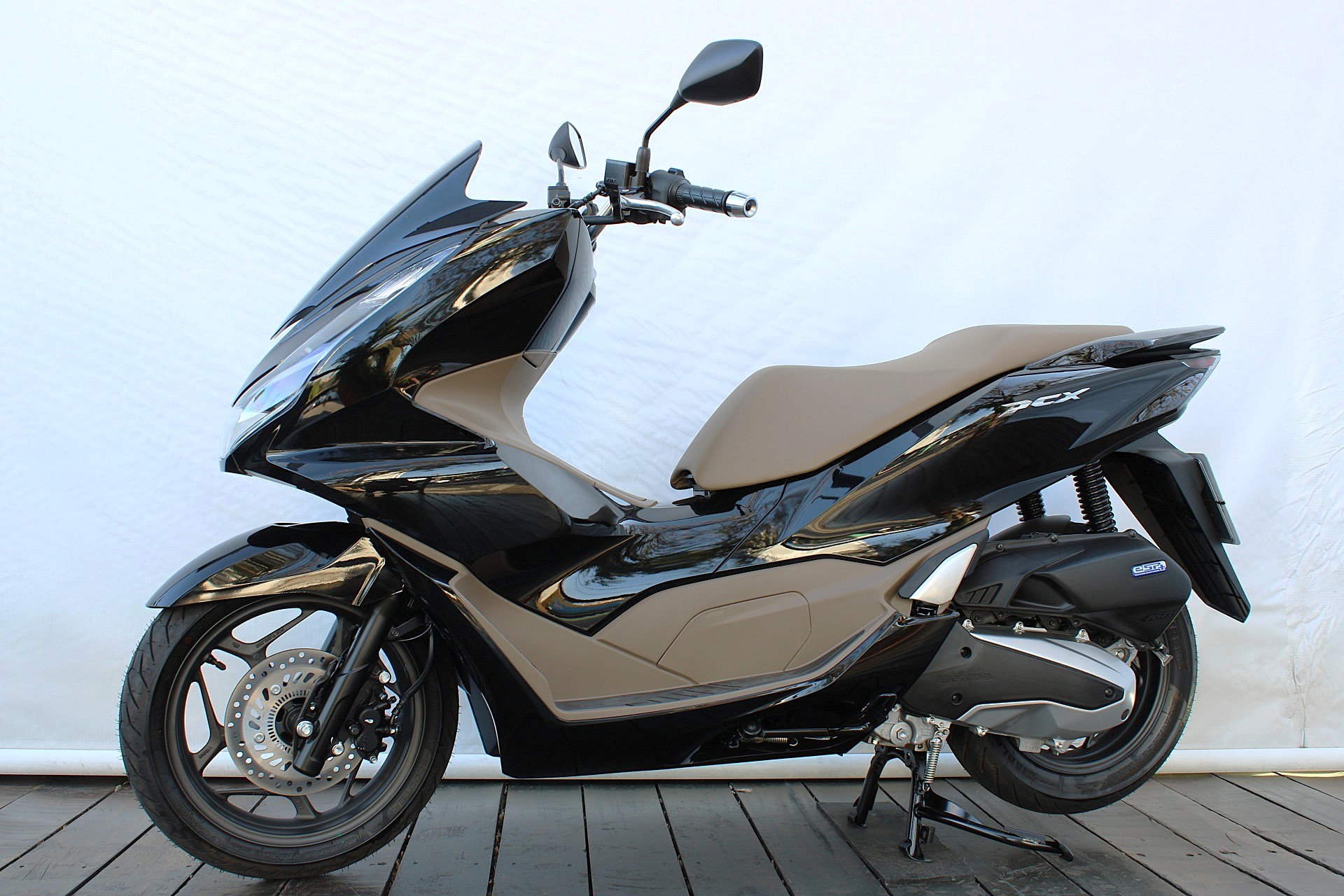 HONDA PCX DLX