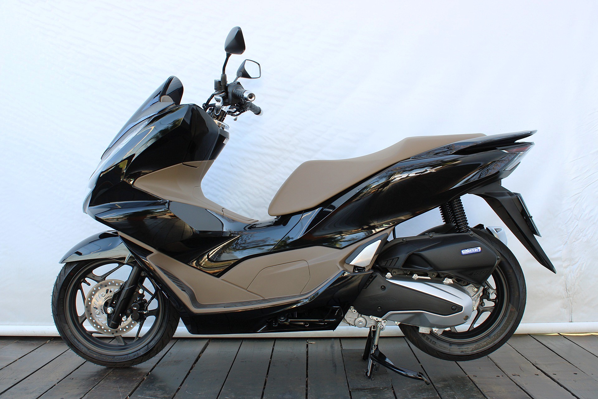 HONDA PCX DLX