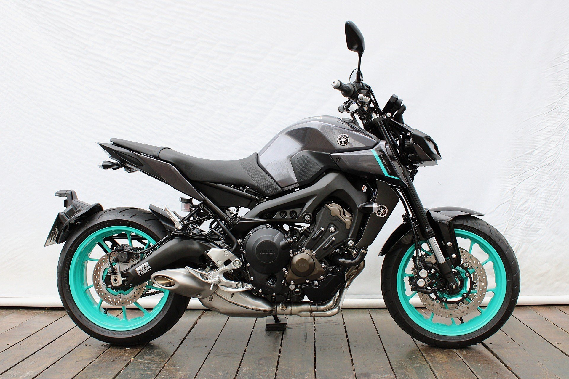 YAMAHA MT-09
