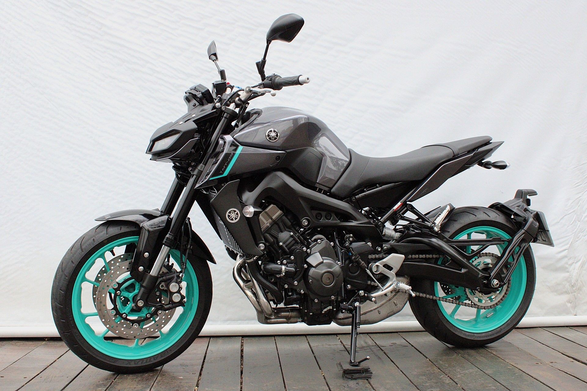 YAMAHA MT-09