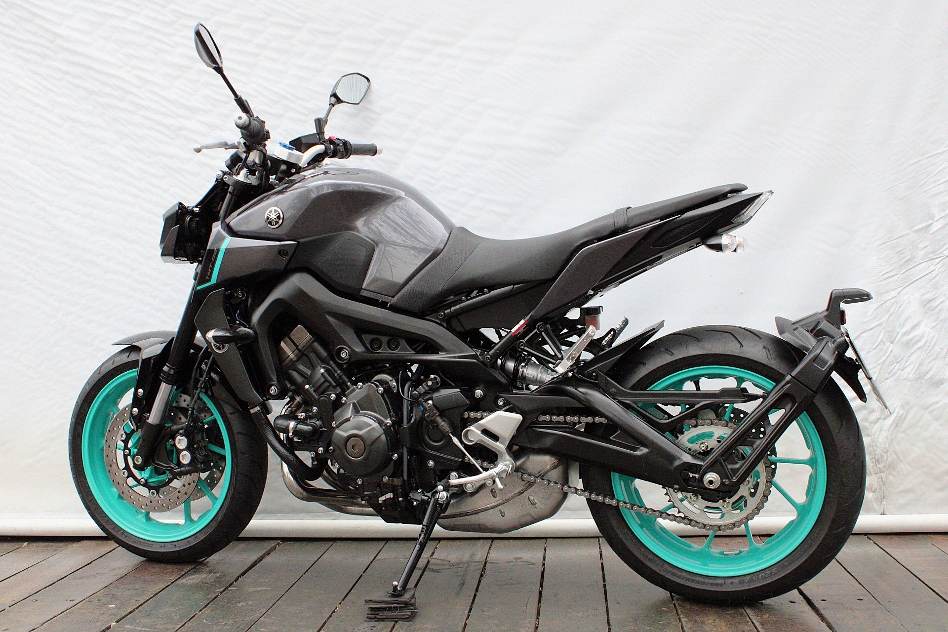 YAMAHA MT-09