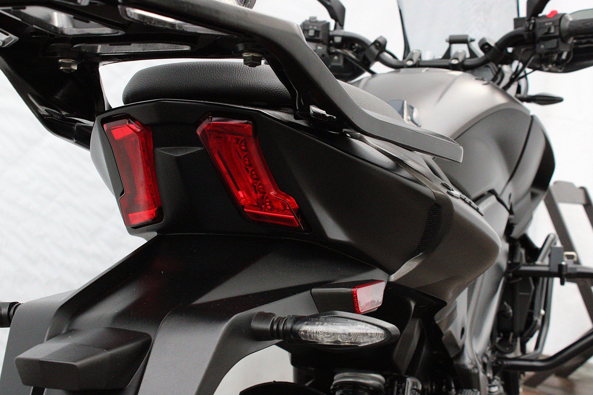 BAJAJ DOMINAR 400