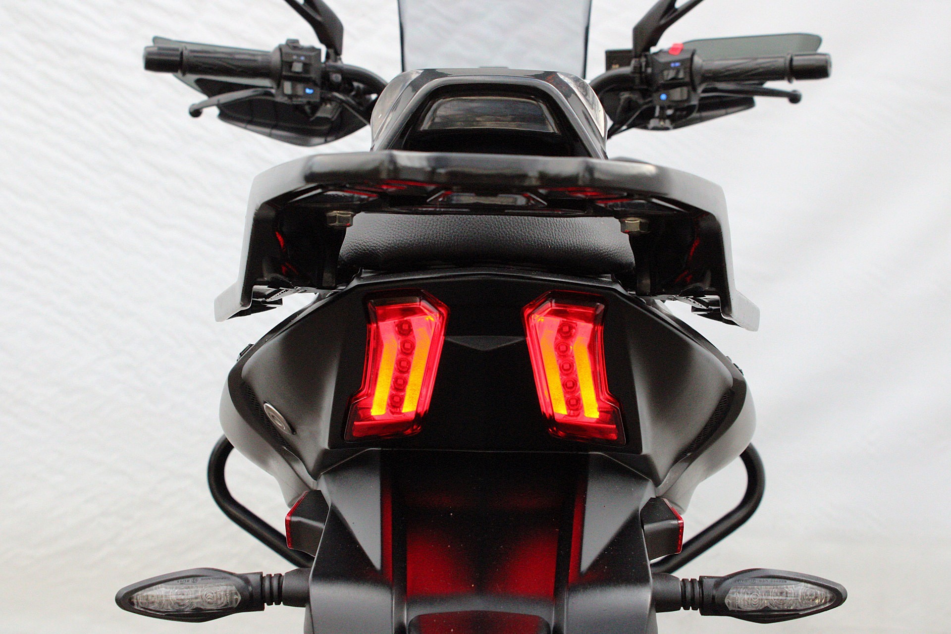 BAJAJ DOMINAR 400