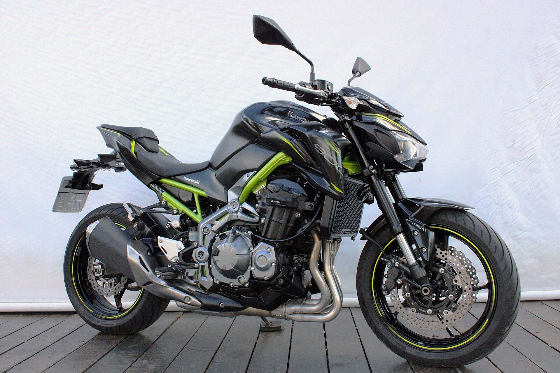 KAWASAKI Z900