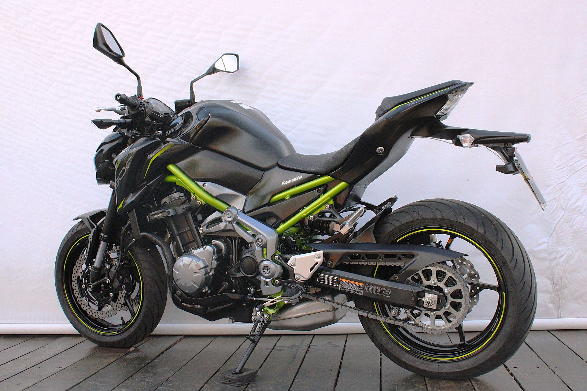 KAWASAKI Z900