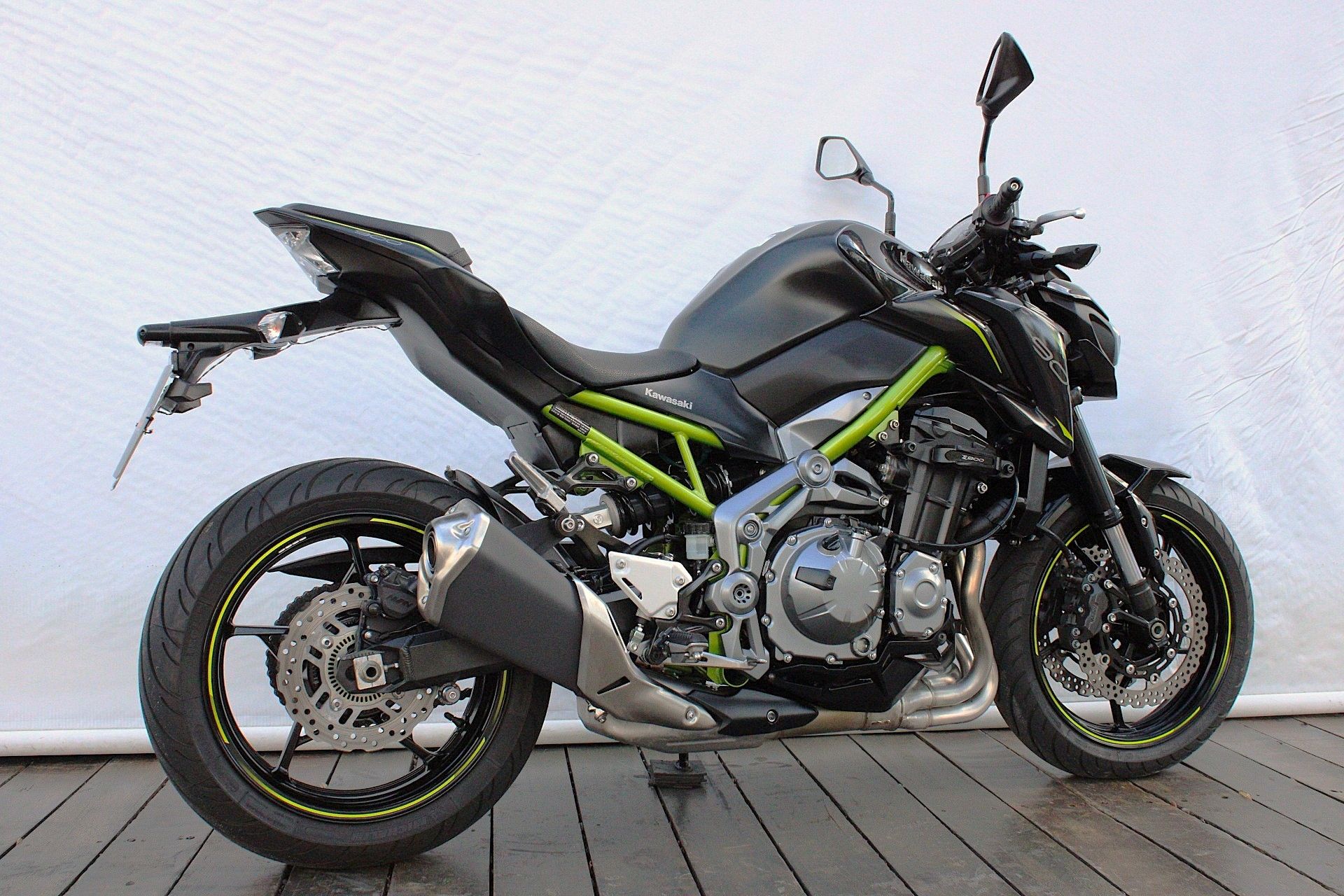 KAWASAKI Z900