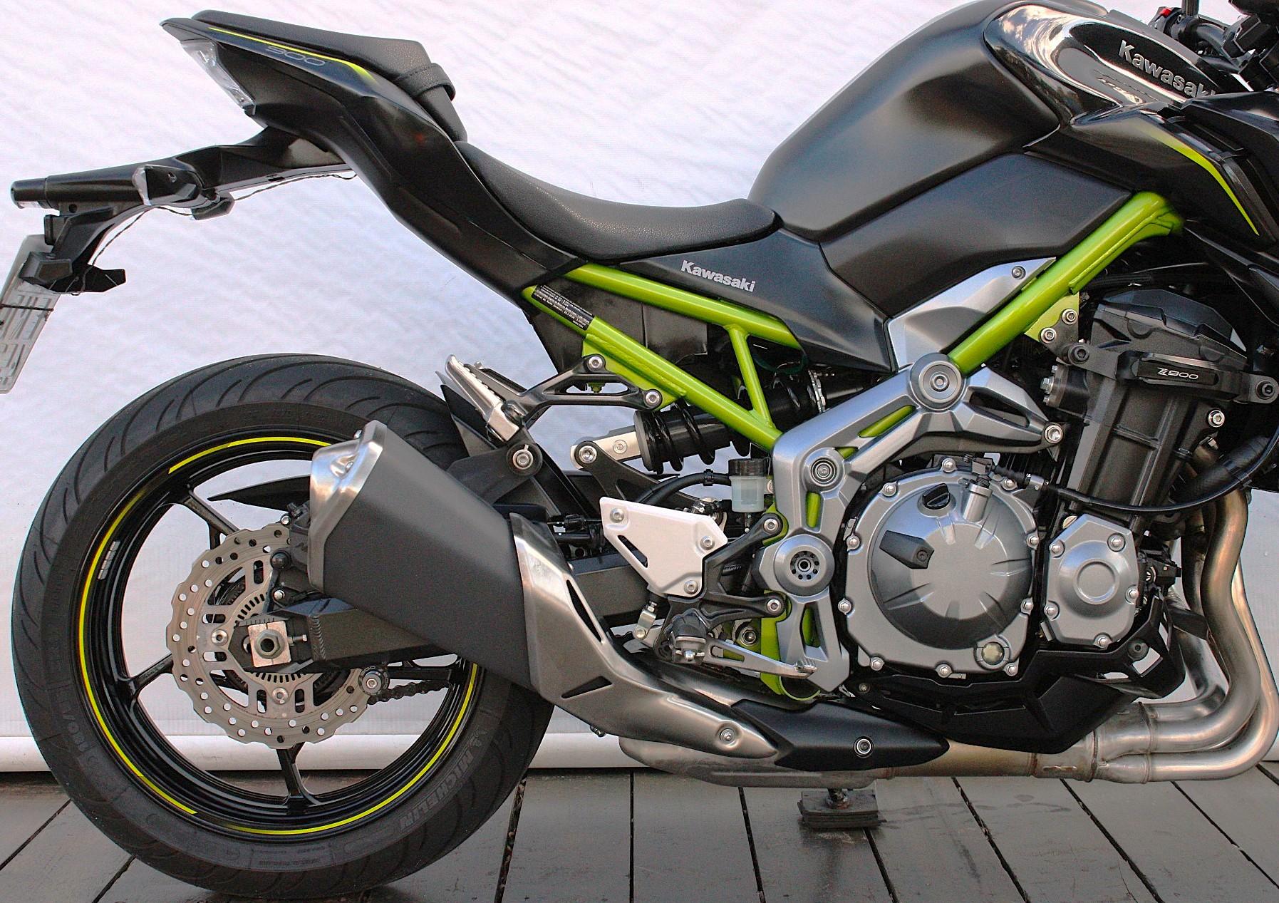 KAWASAKI Z900