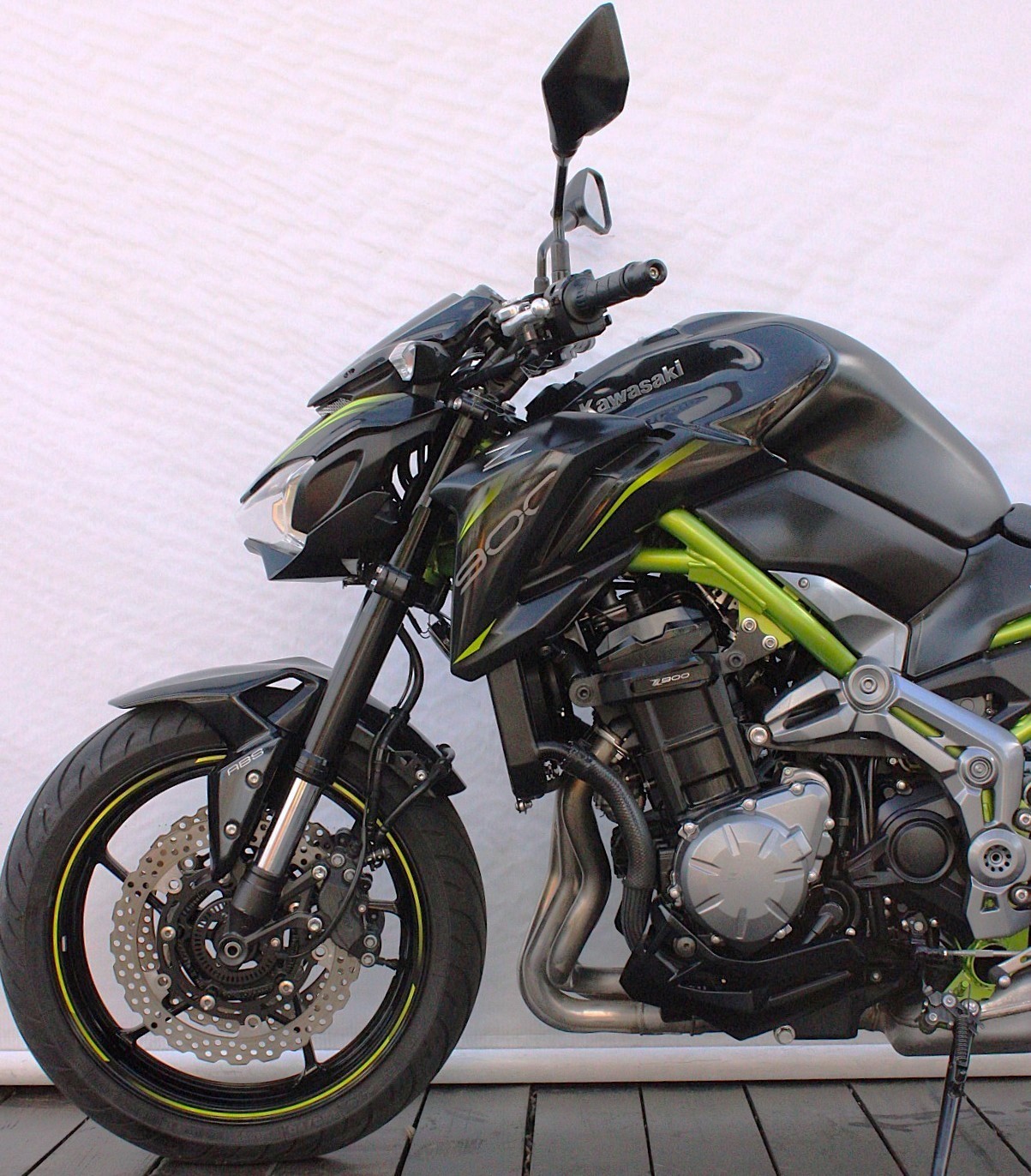 KAWASAKI Z900