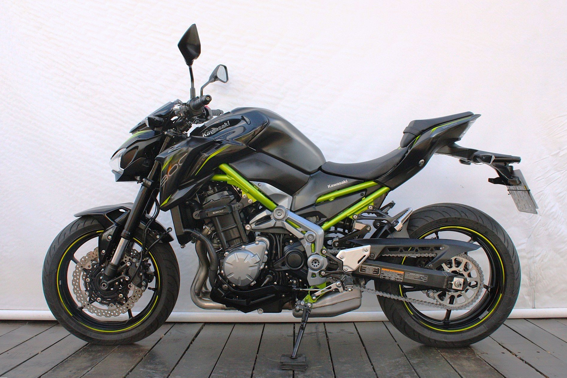 KAWASAKI Z900