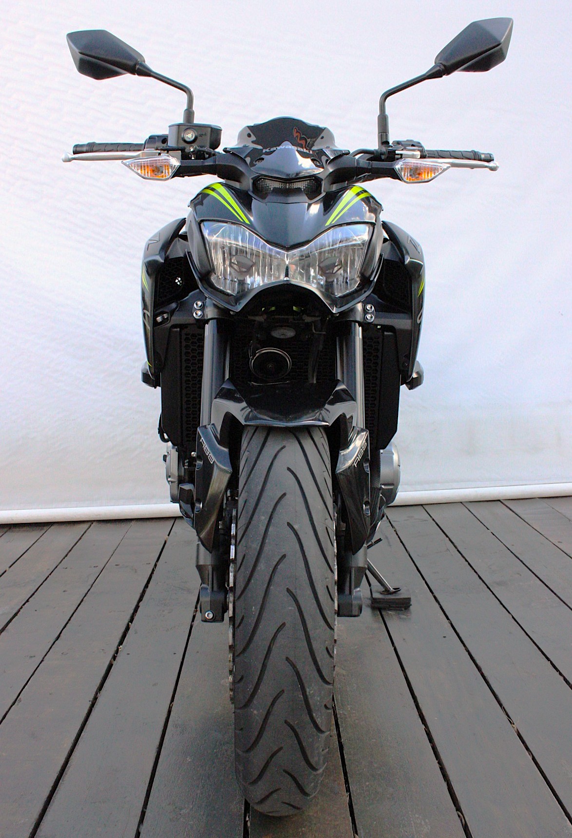 KAWASAKI Z900