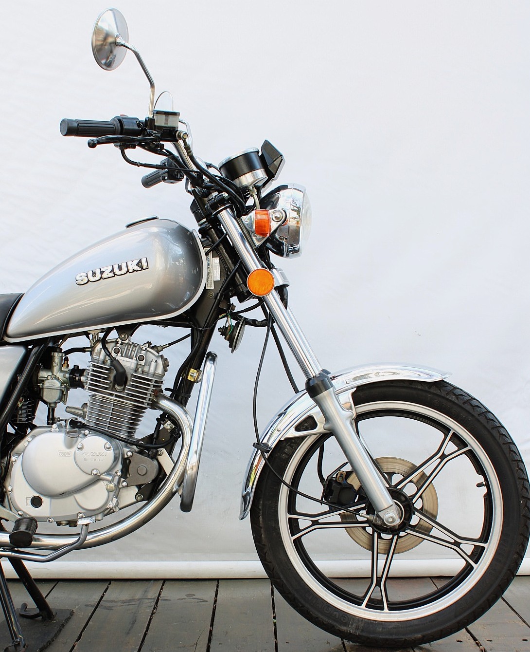 SUZUKI INTRUDER 125