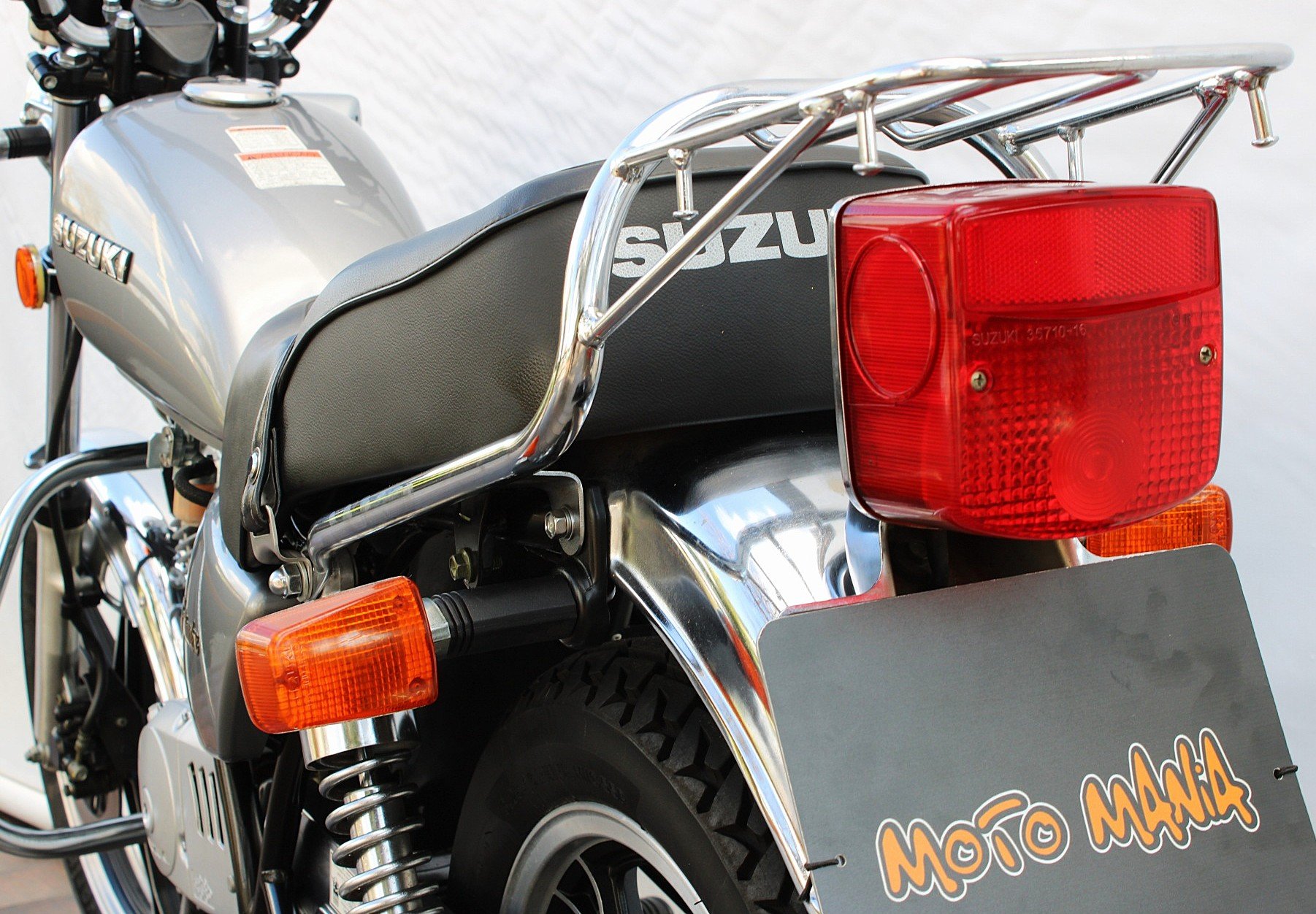 SUZUKI INTRUDER 125