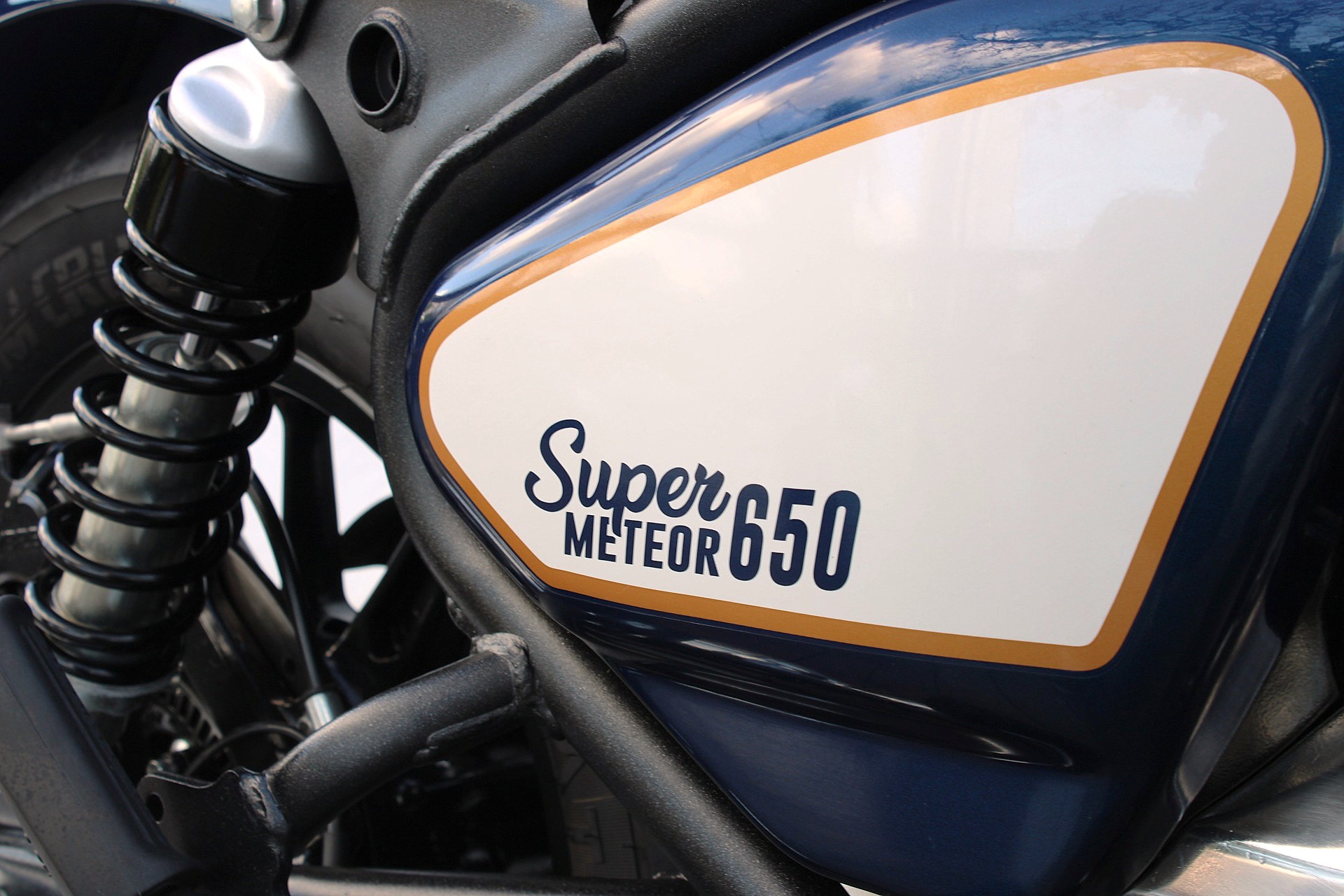 ROYAL ENFIELD METEOR 650 CELESTIAL