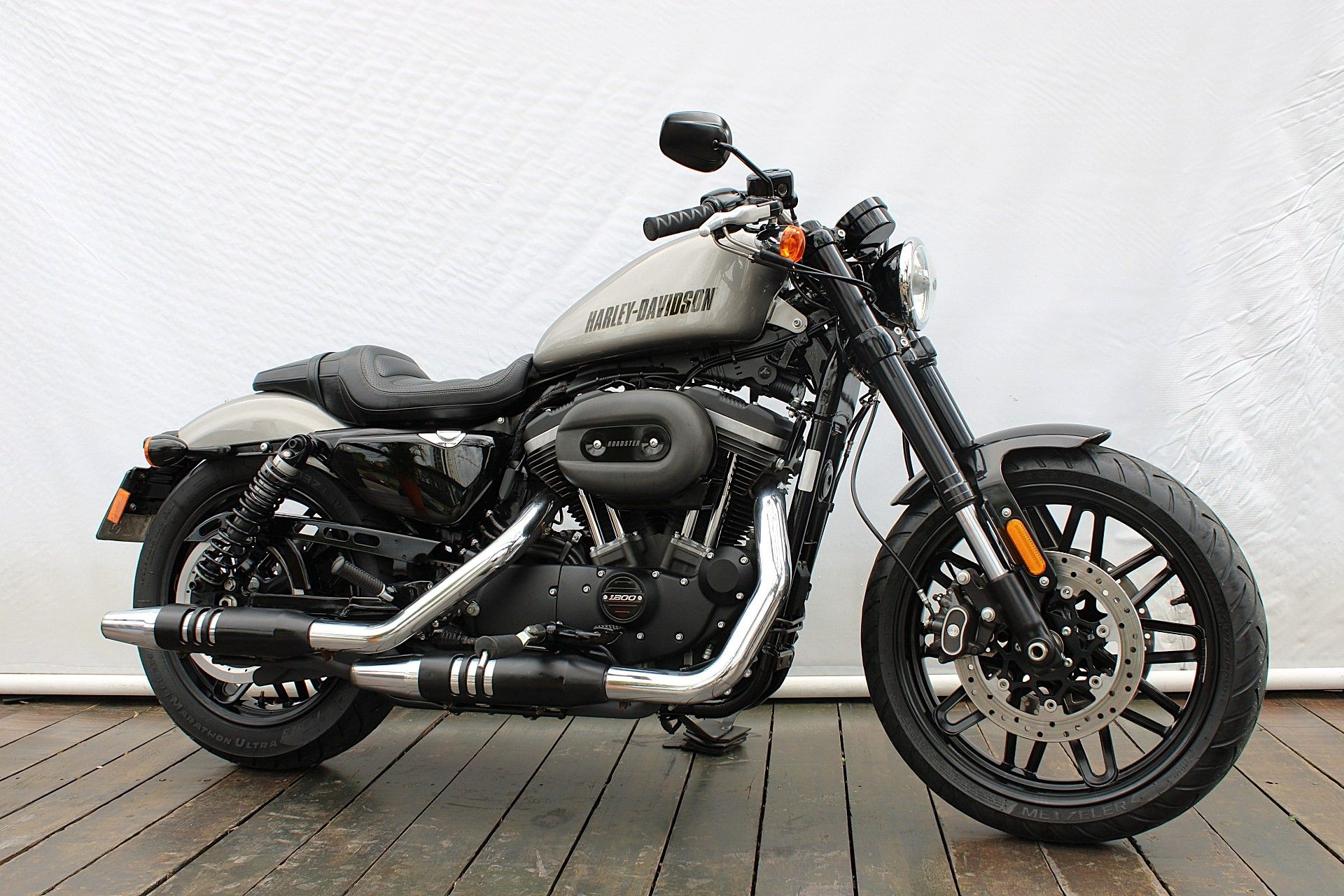 HARLEY-DAVIDSON SPORTSTER ROADSTER