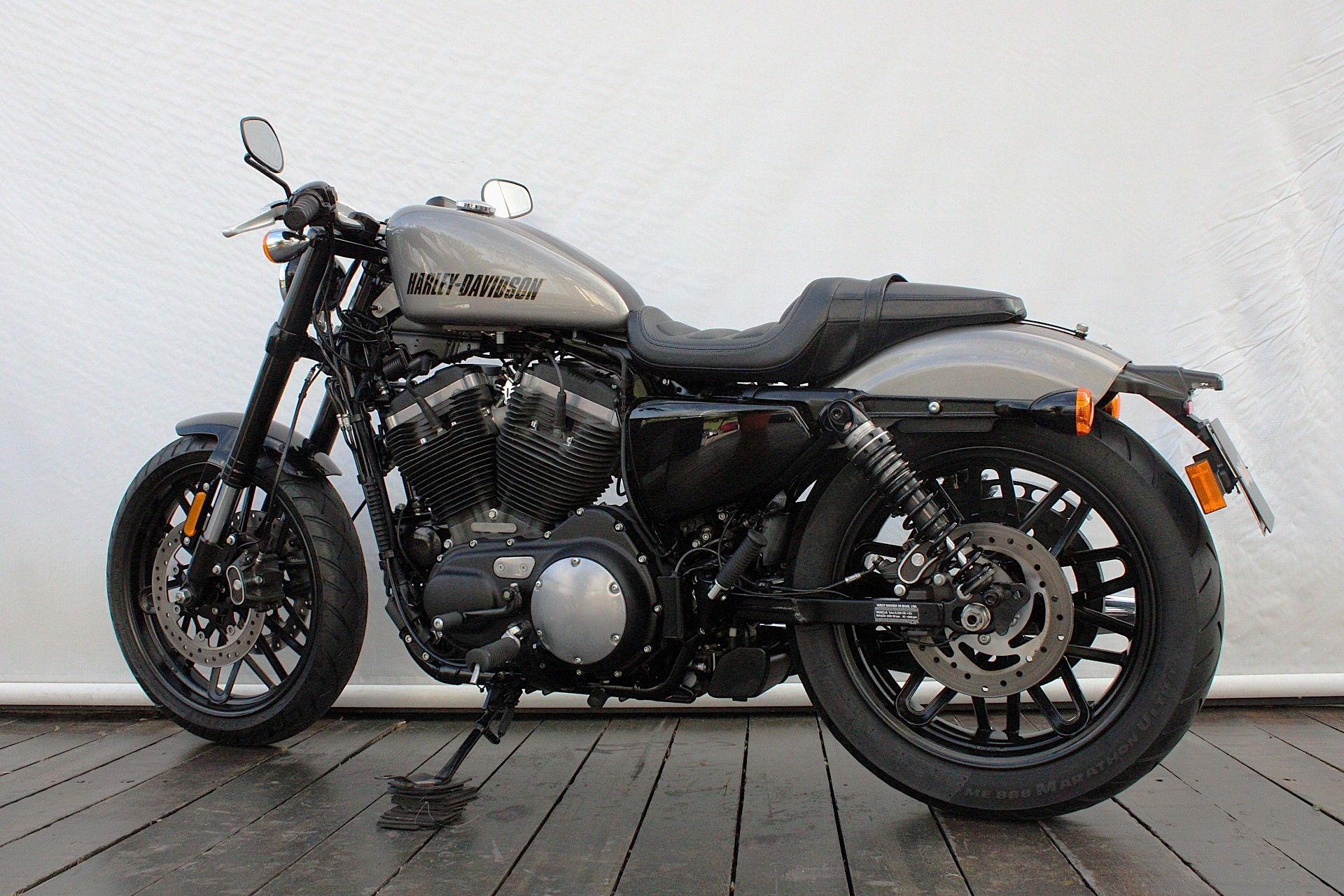 HARLEY-DAVIDSON SPORTSTER ROADSTER