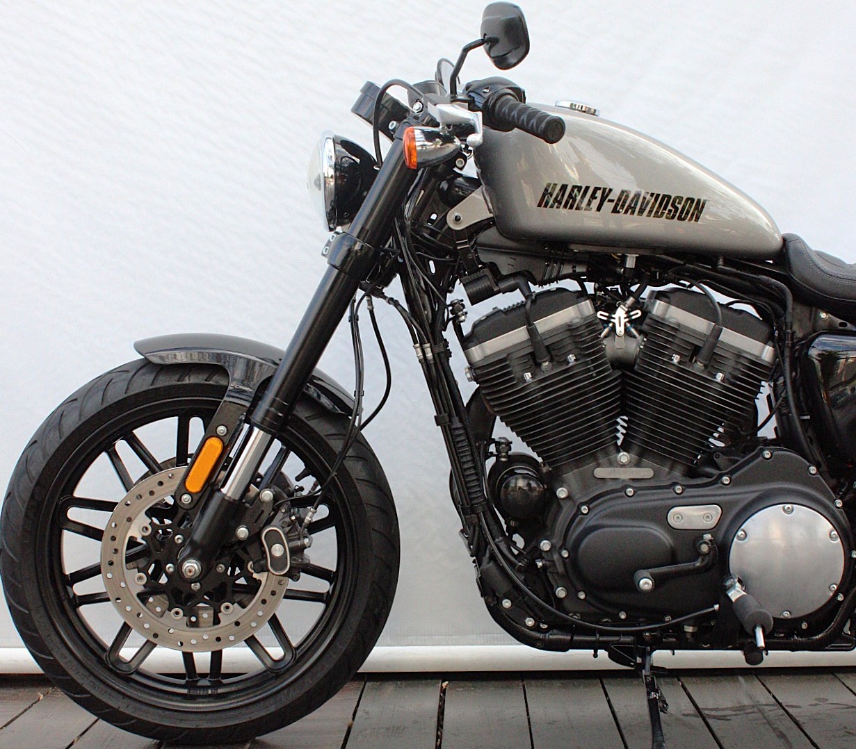 HARLEY-DAVIDSON SPORTSTER ROADSTER