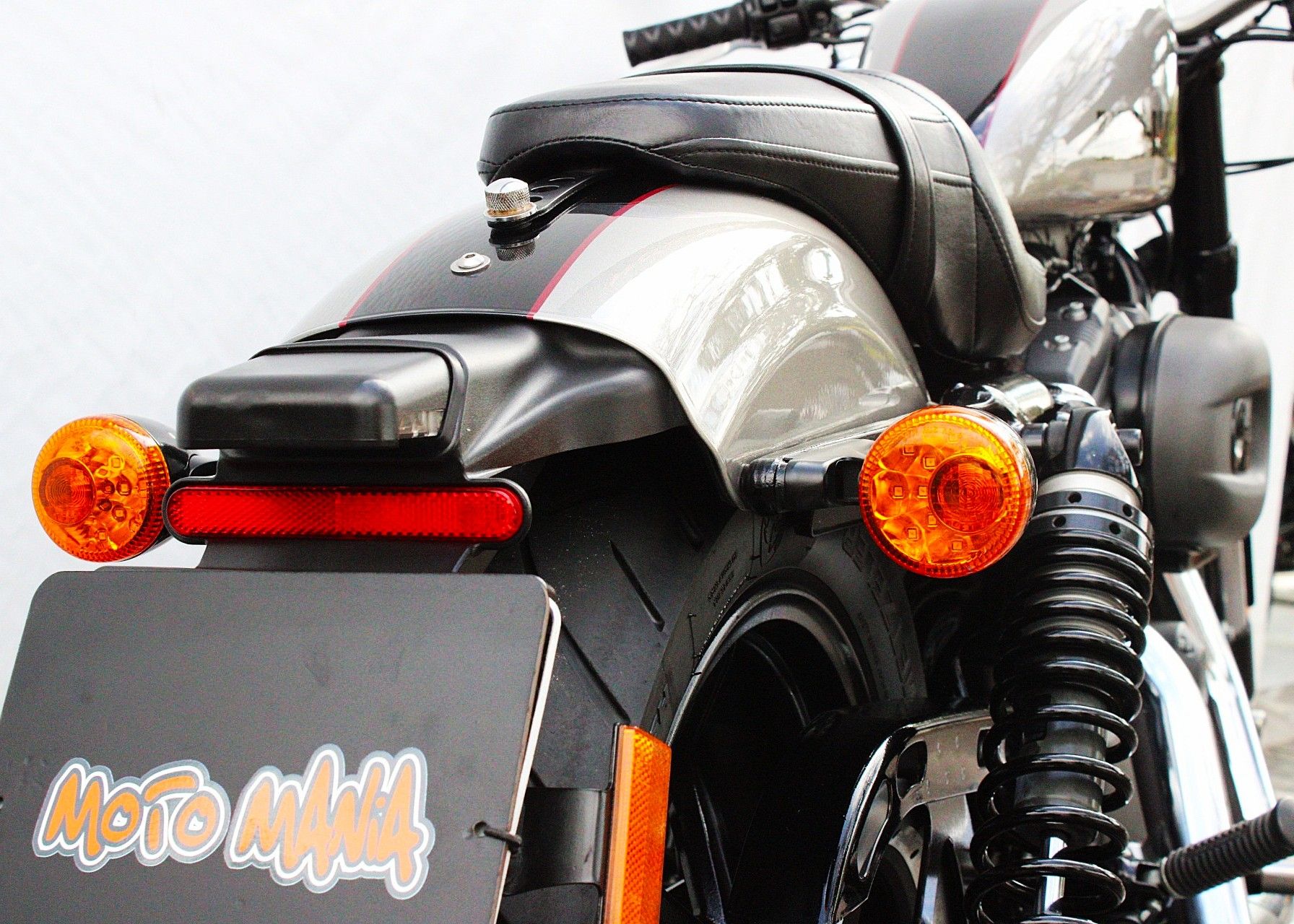 HARLEY-DAVIDSON SPORTSTER ROADSTER