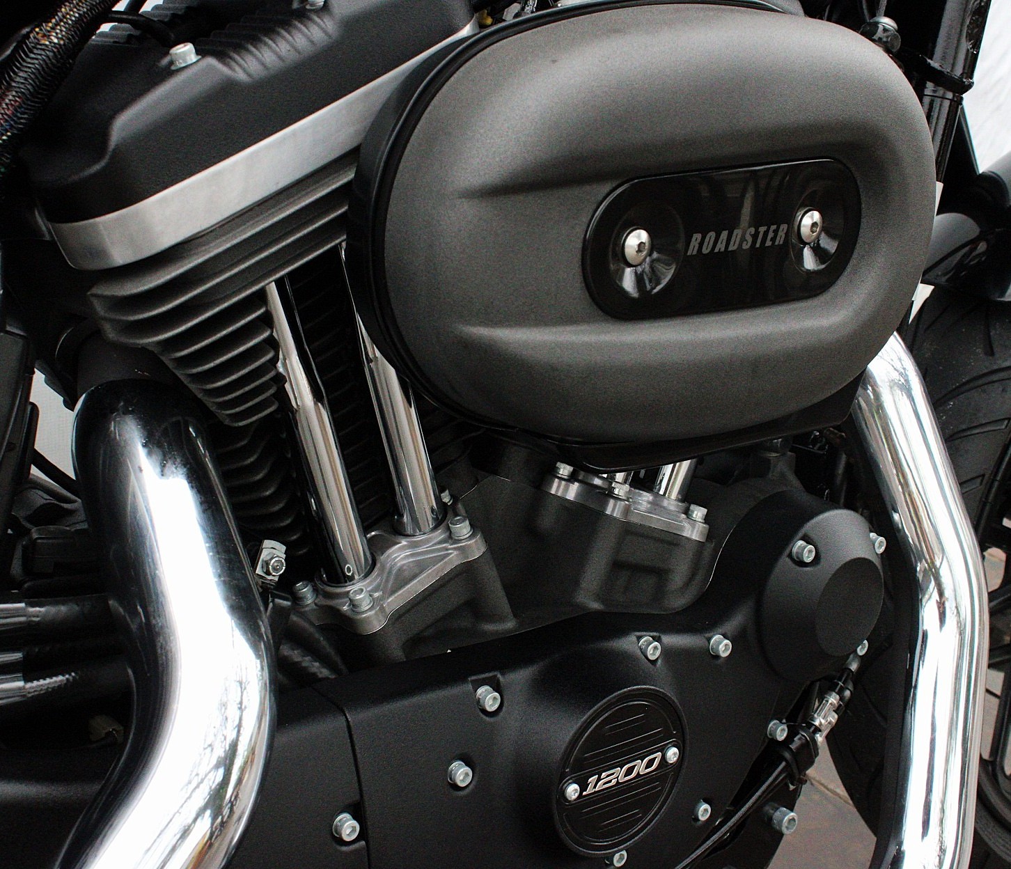 HARLEY-DAVIDSON SPORTSTER ROADSTER