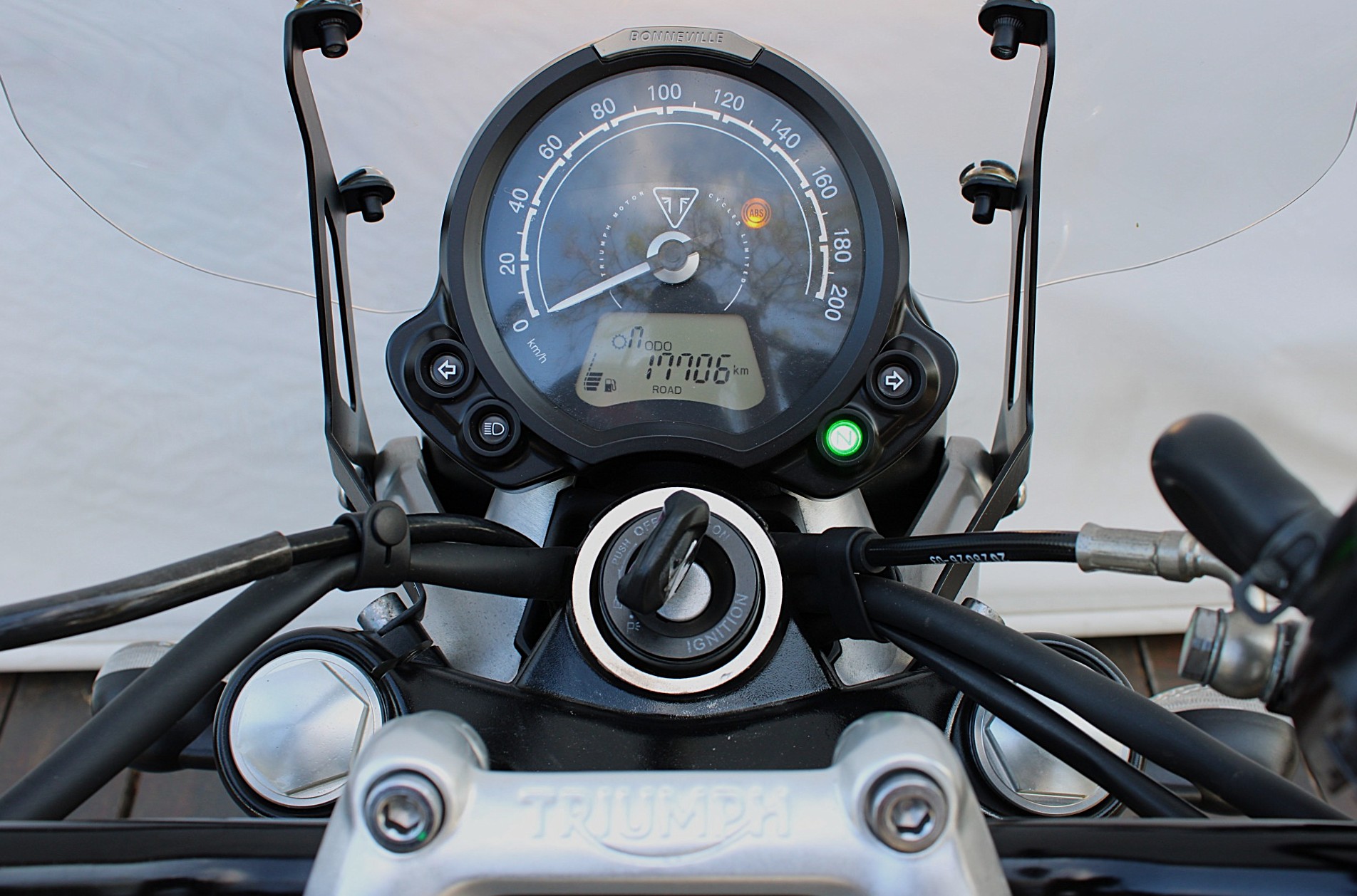 TRIUMPH STREET TWIN