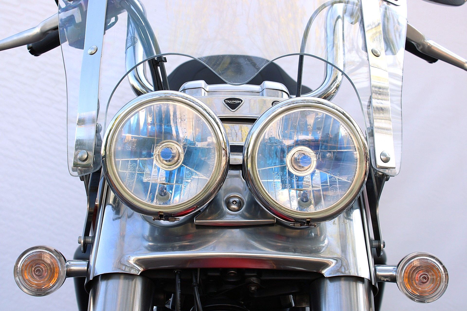 TRIUMPH THUNDERBIRD COMMANDER ABS