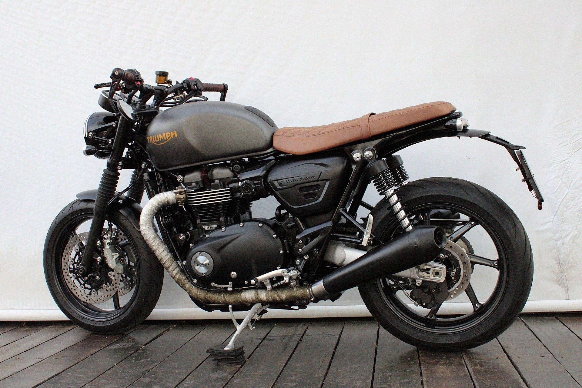 TRIUMPH SPEED TWIN 