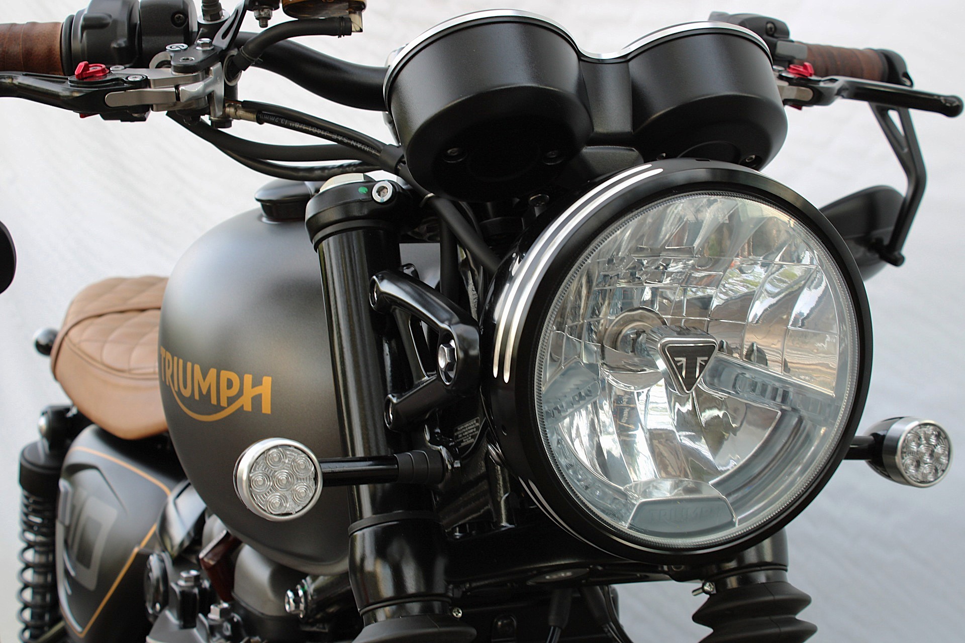 TRIUMPH SPEED TWIN 