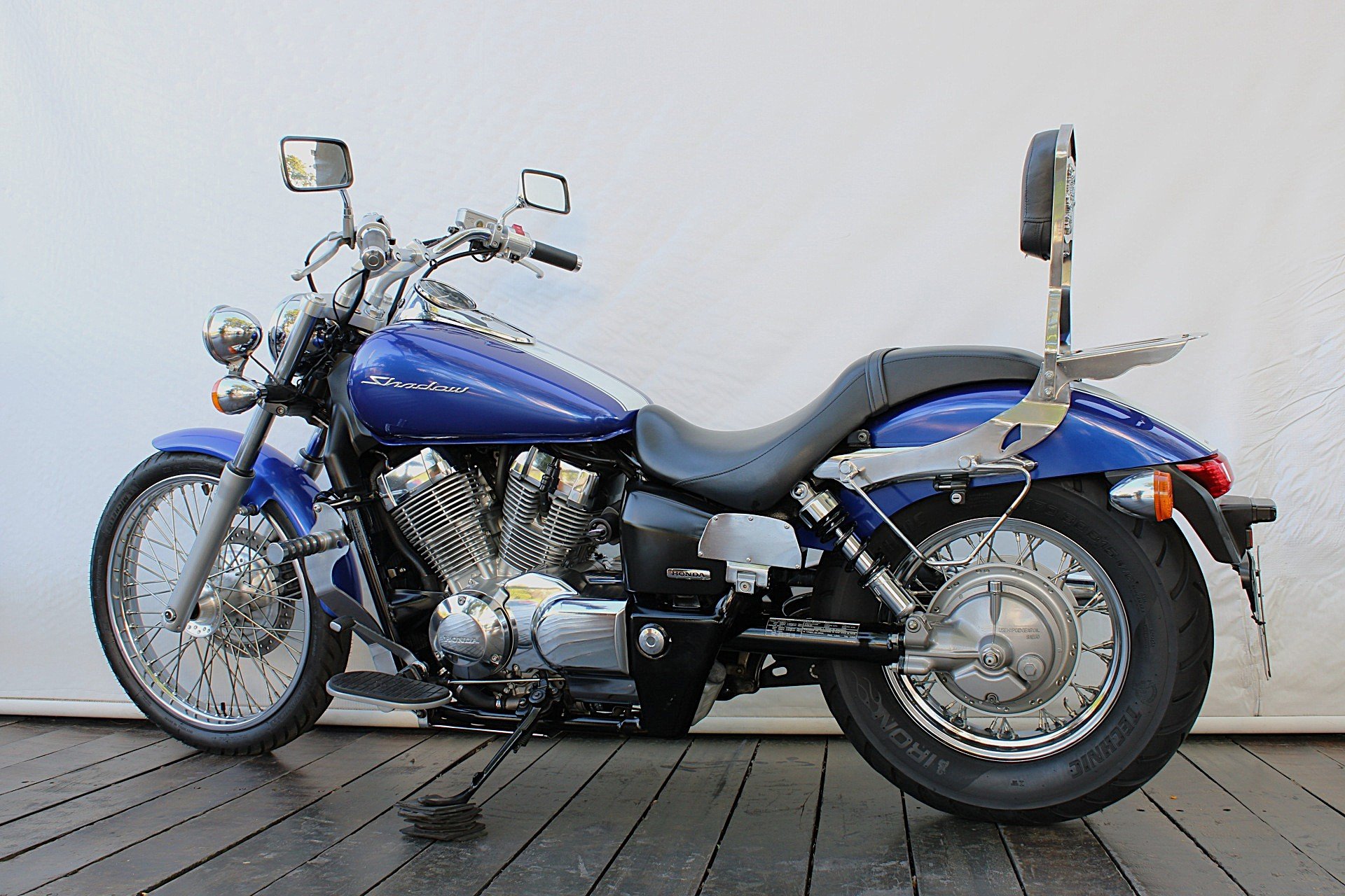 HONDA SHADOW 750