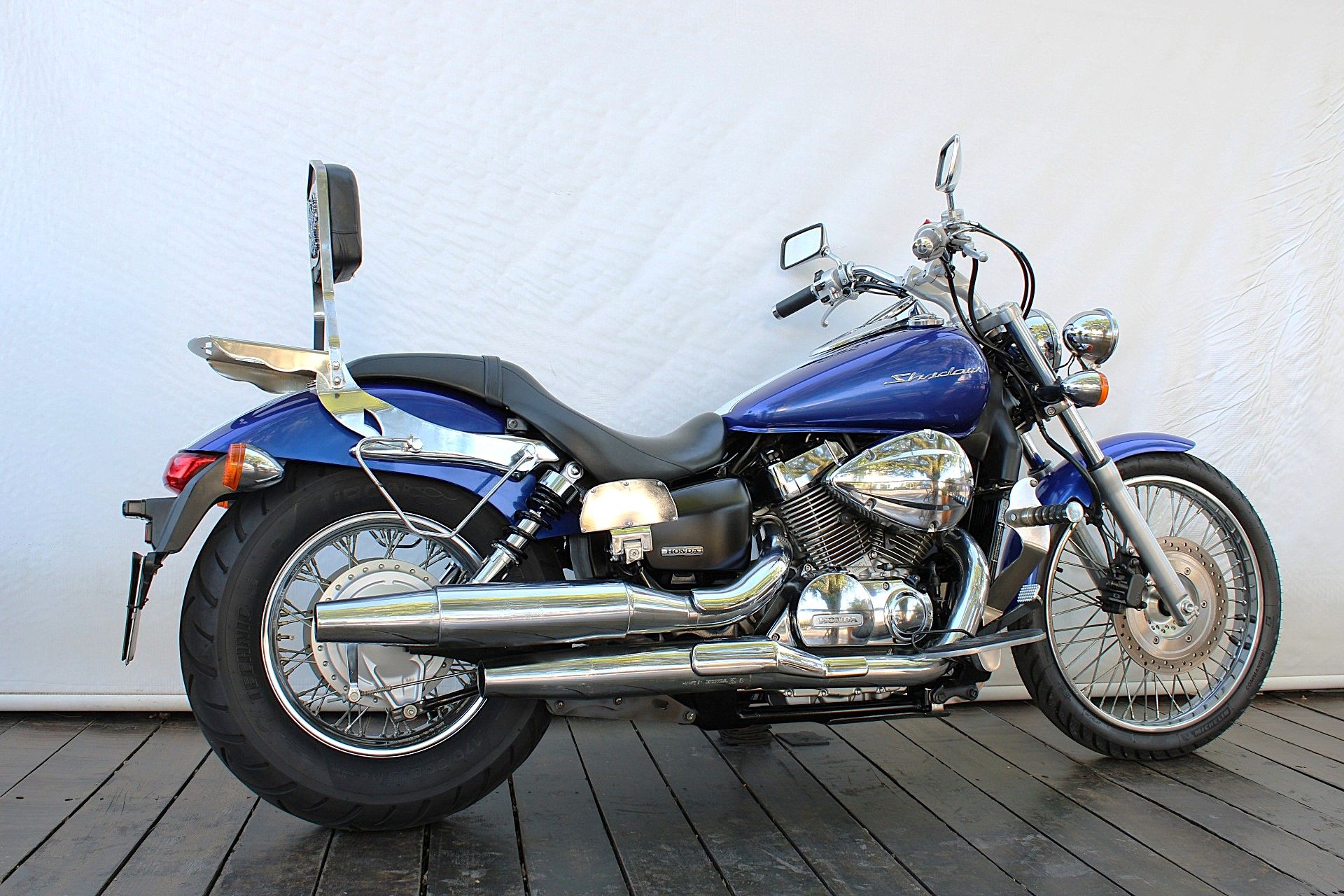HONDA SHADOW 750